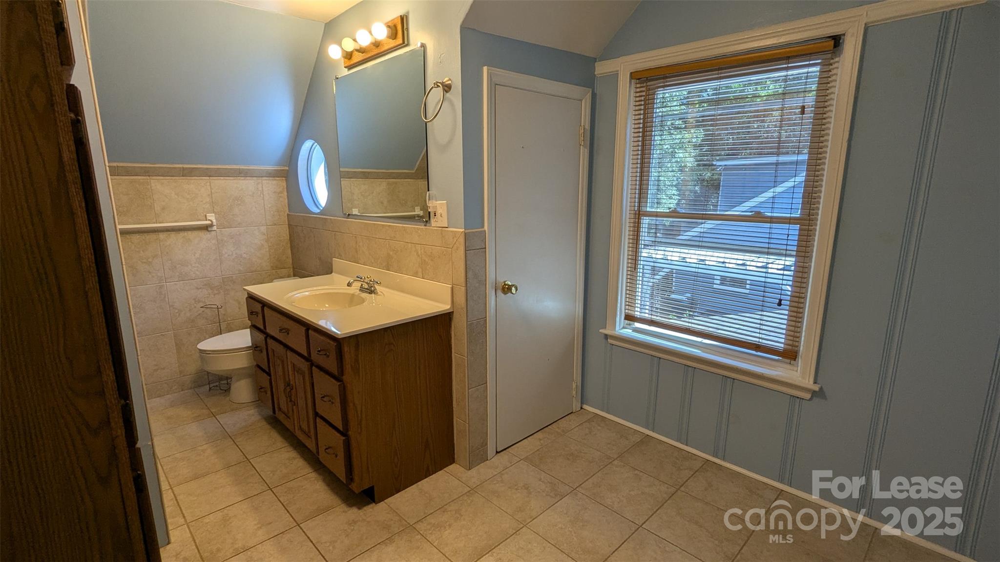 1507 Woodland Drive