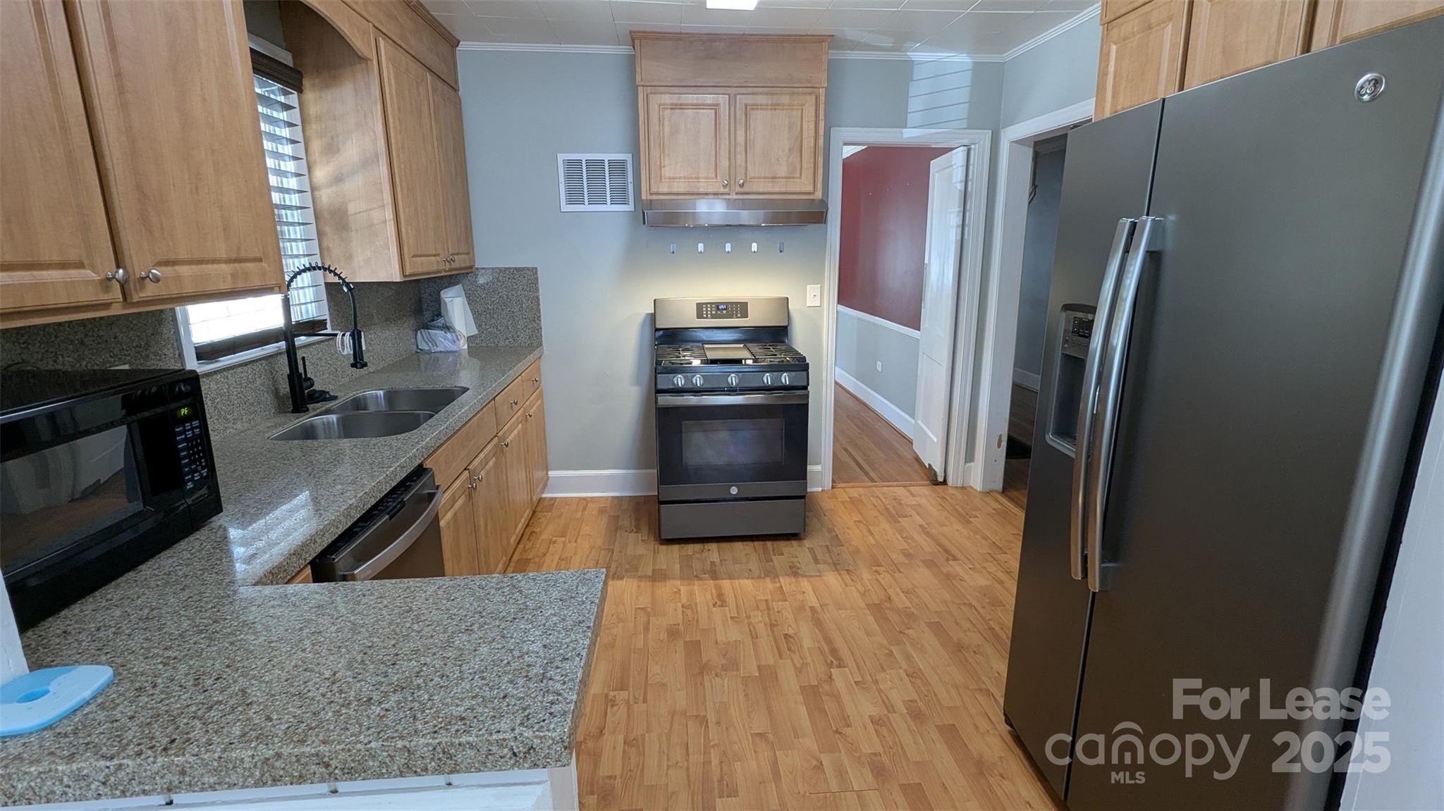 1507 Woodland Drive