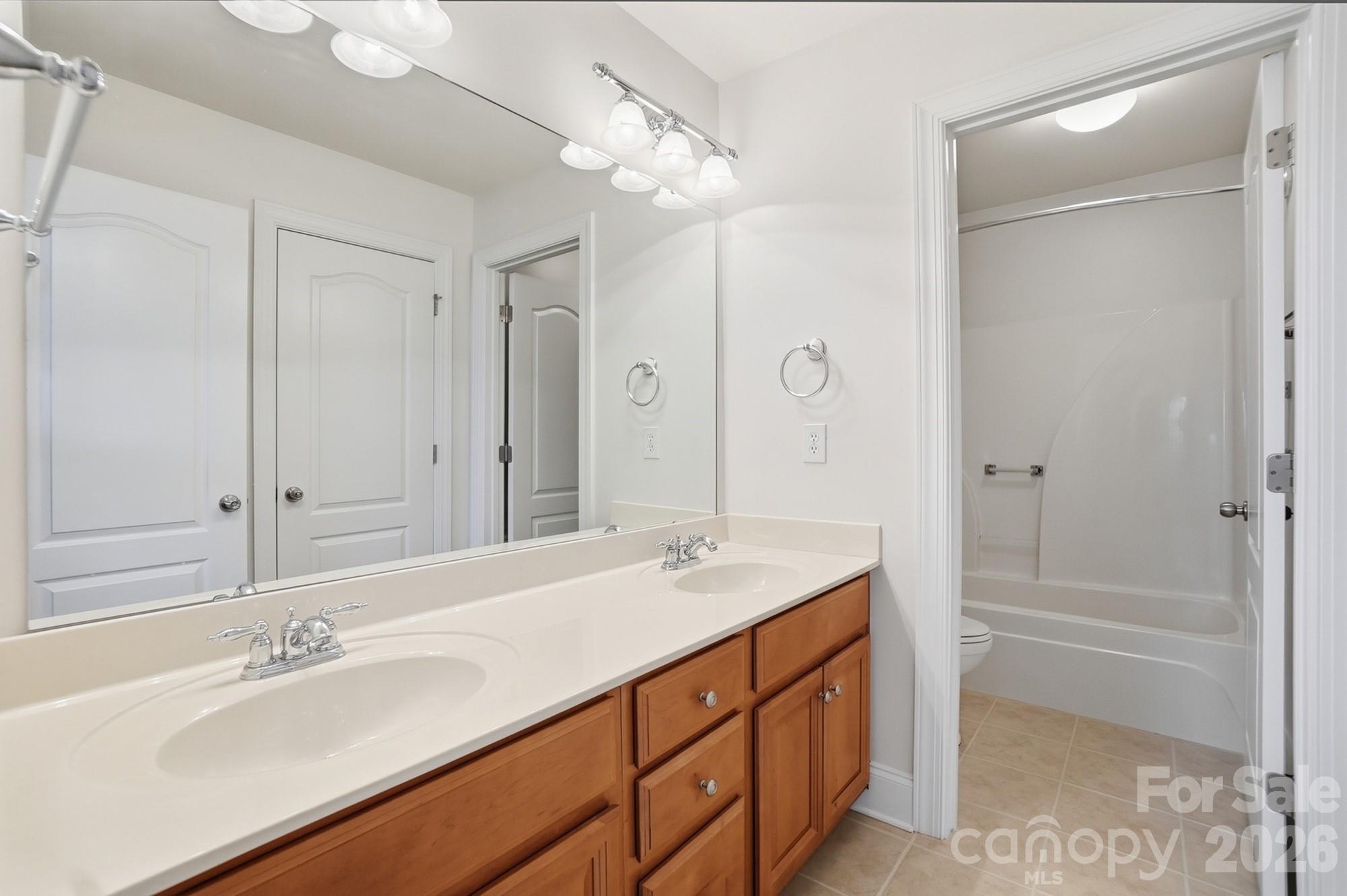 10906 Round Rock Road