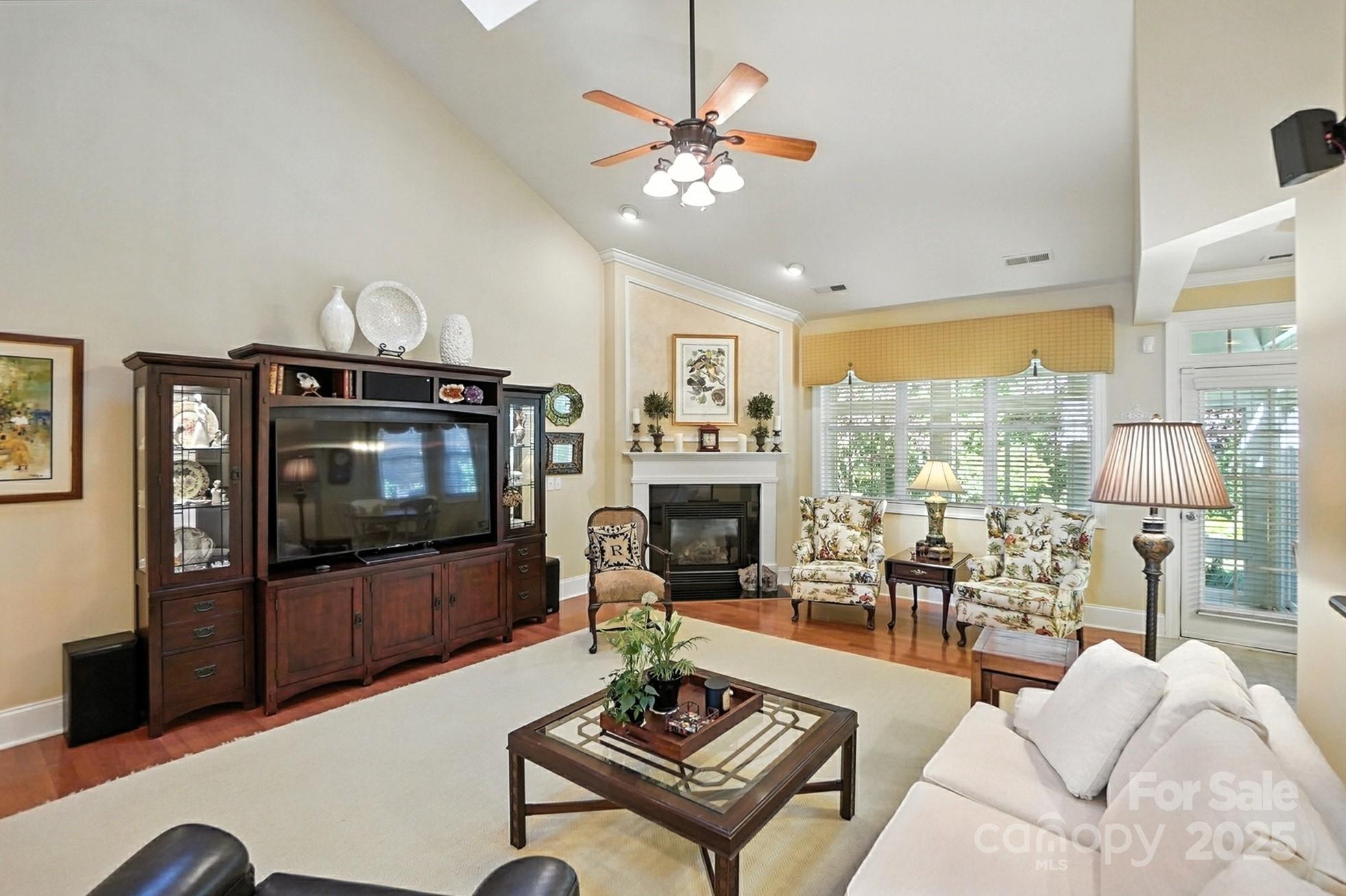 10906 Round Rock Road