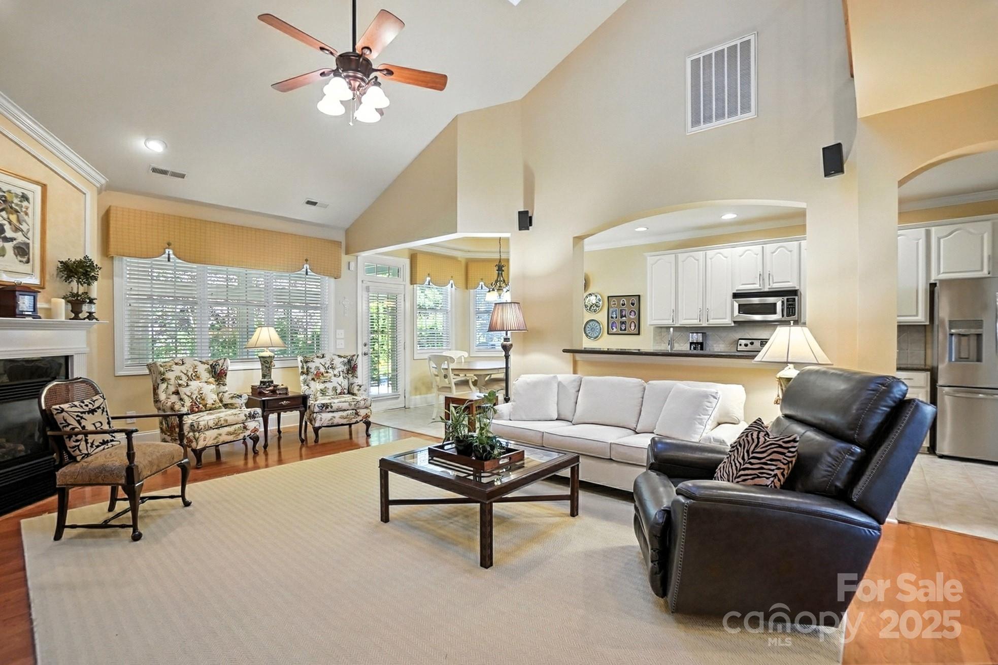 10906 Round Rock Road