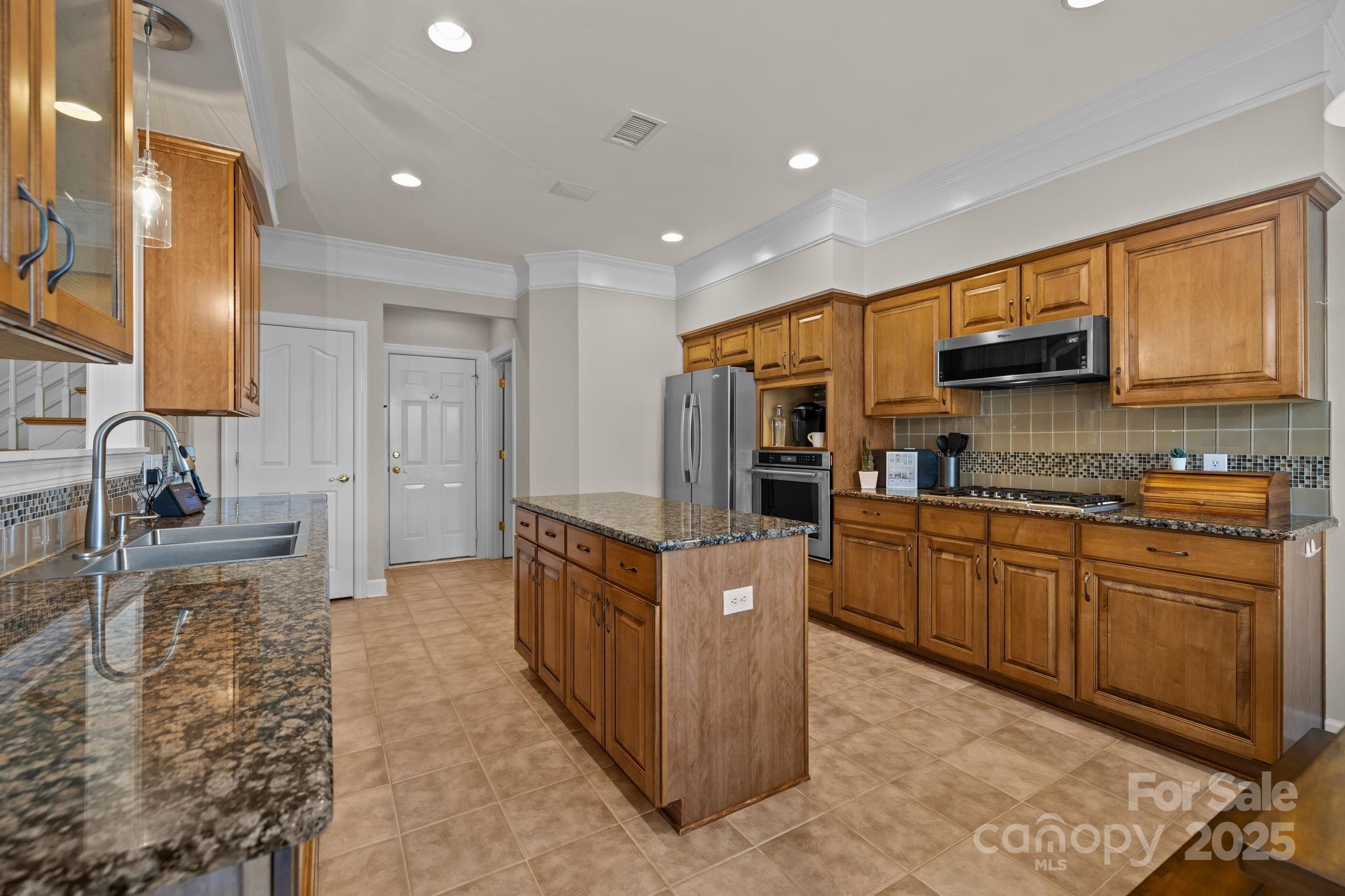 15203 Arleta Circle