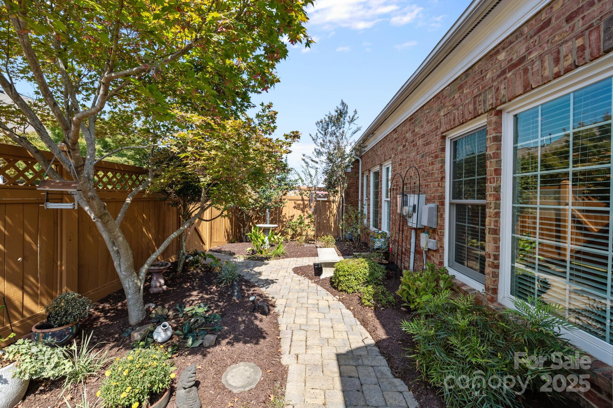 15203 Arleta Circle