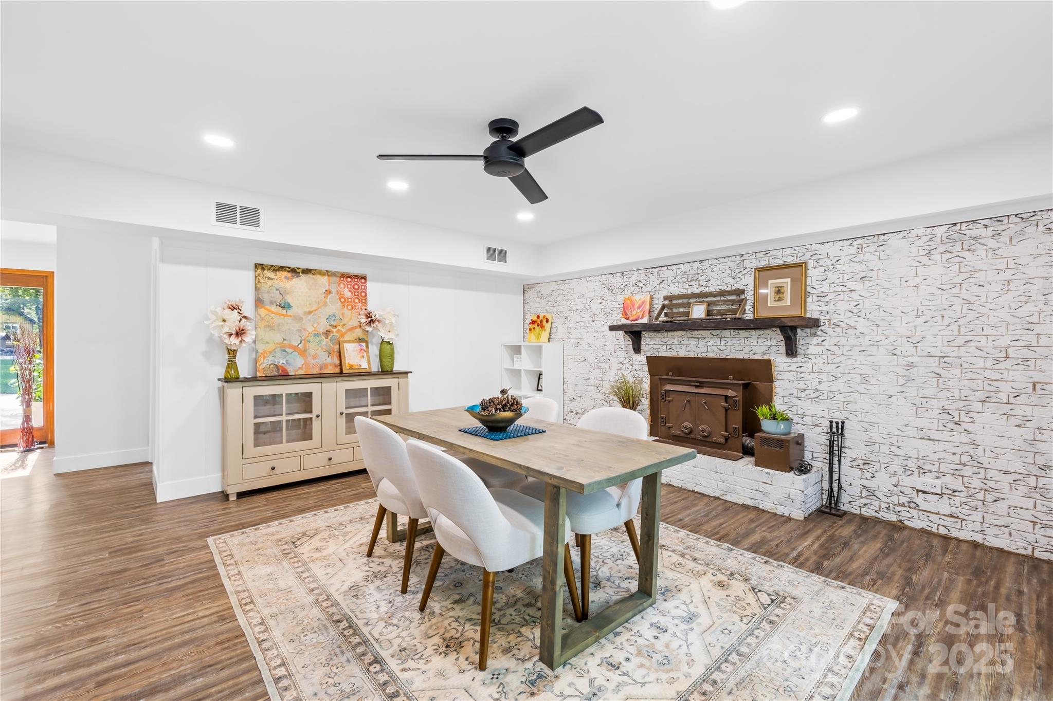 4736 Birchwood Court