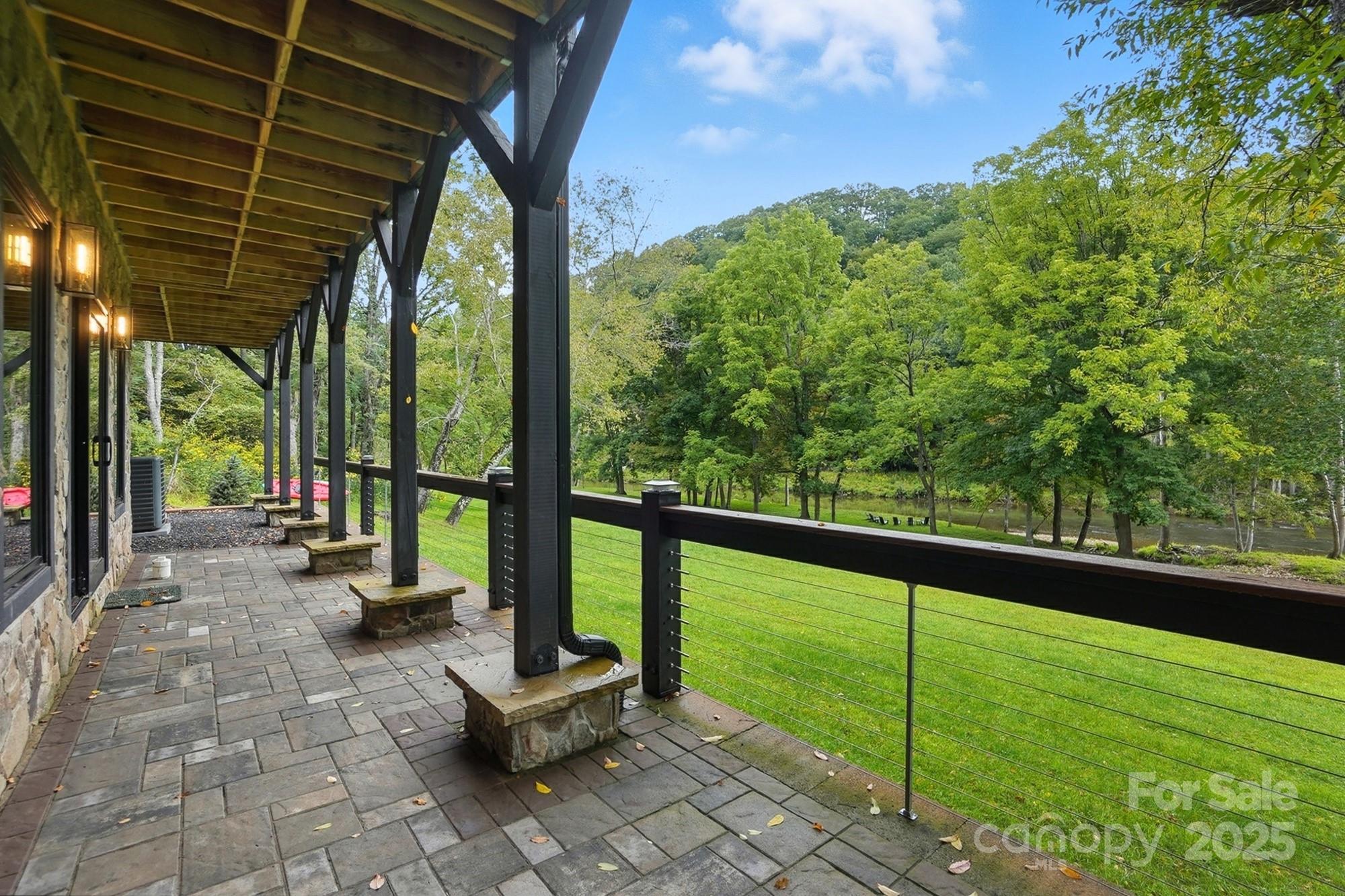 727 Riverwind Drive