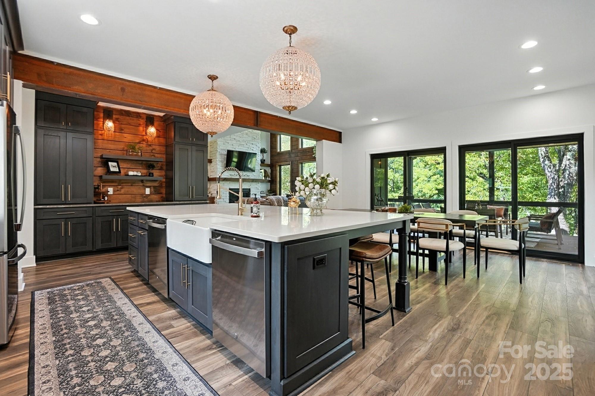 727 Riverwind Drive