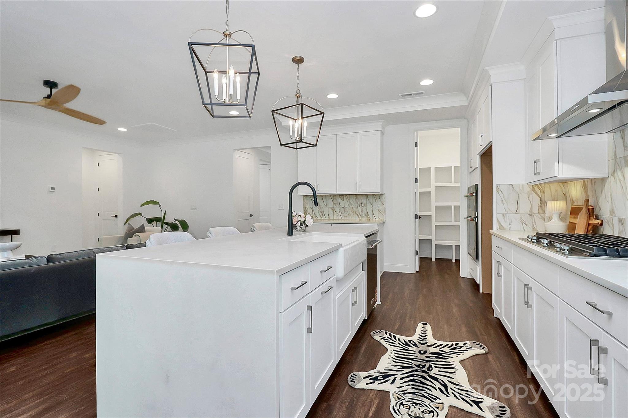 4315 Palm Drive