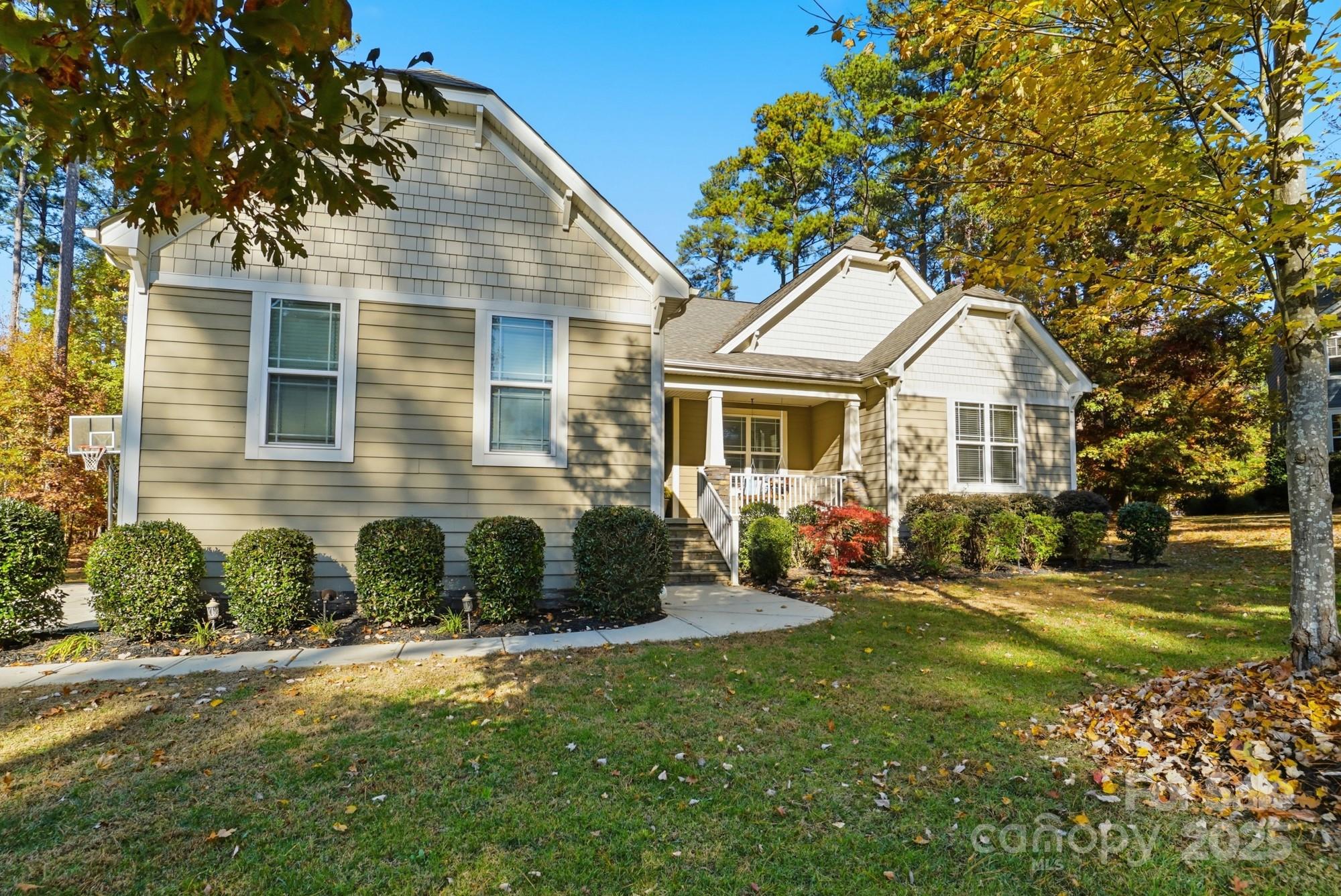 121 Skip Jack Point Court