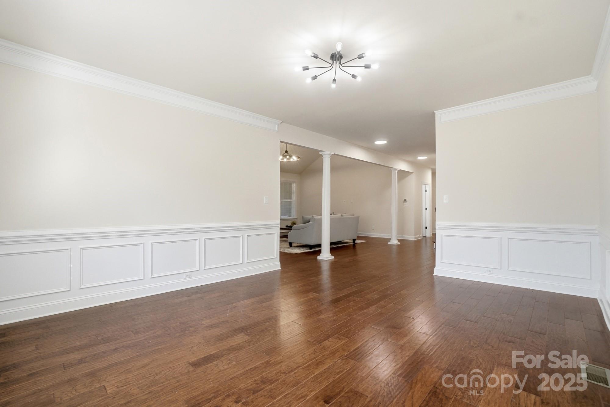 121 Skip Jack Point Court