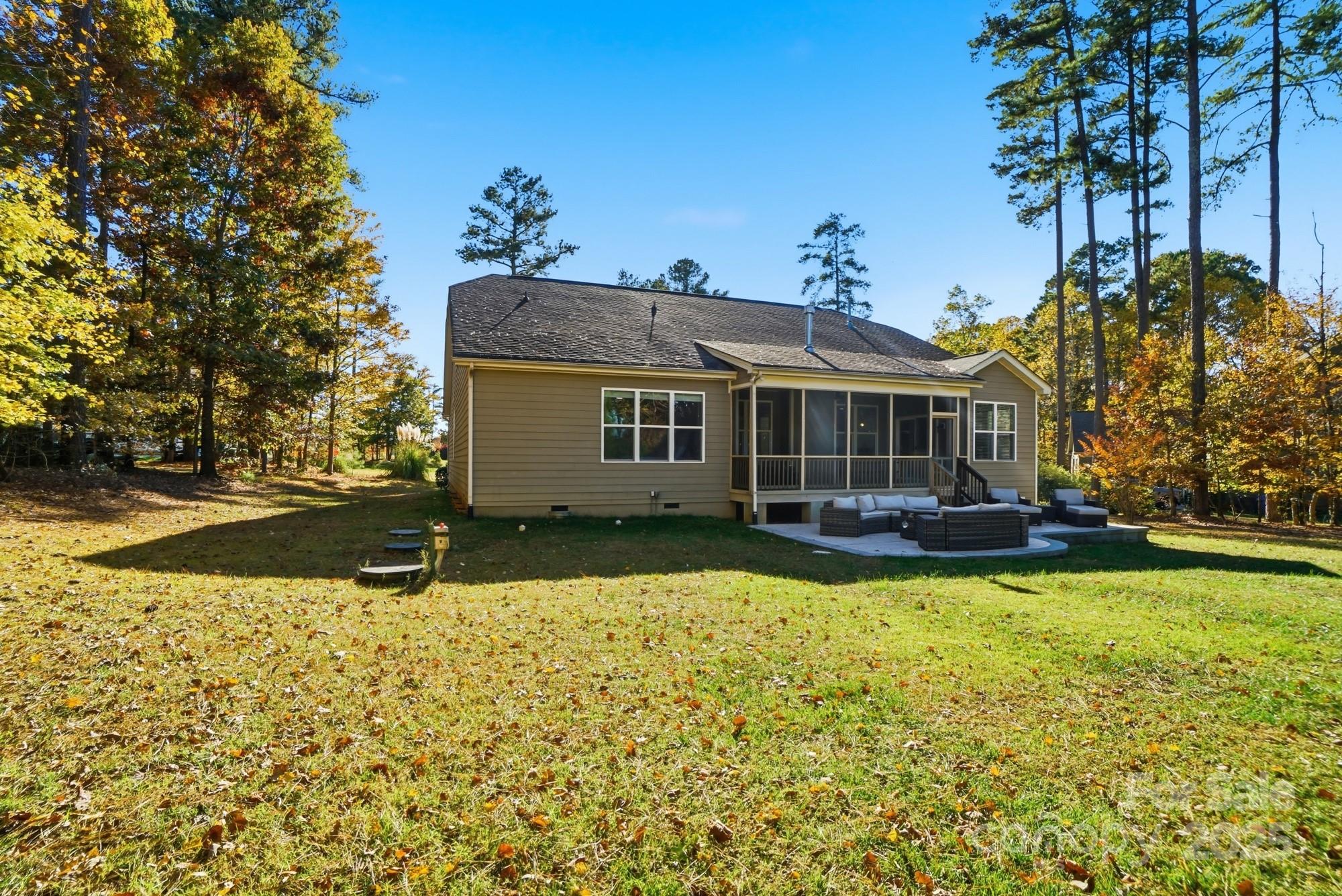 121 Skip Jack Point Court