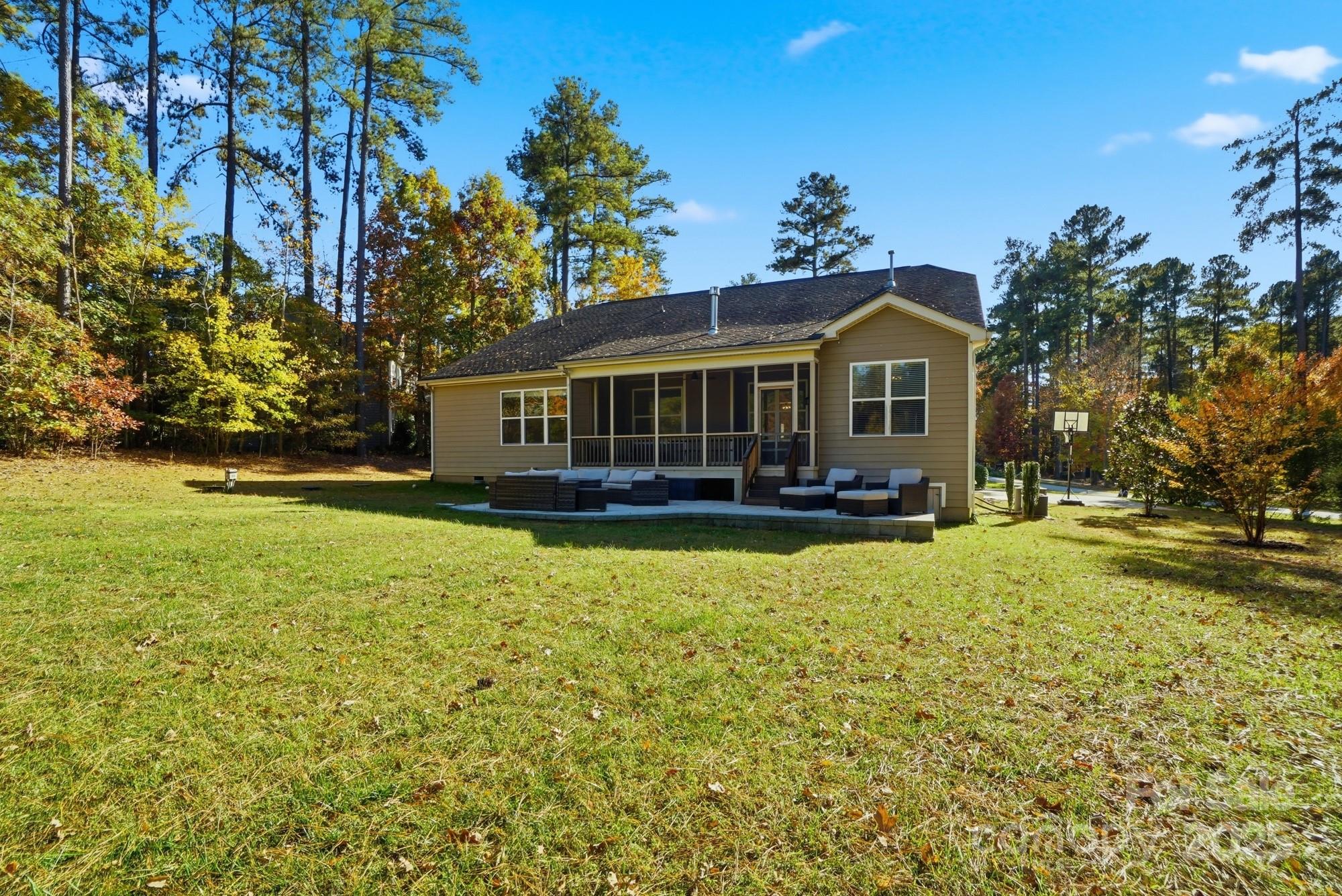 121 Skip Jack Point Court
