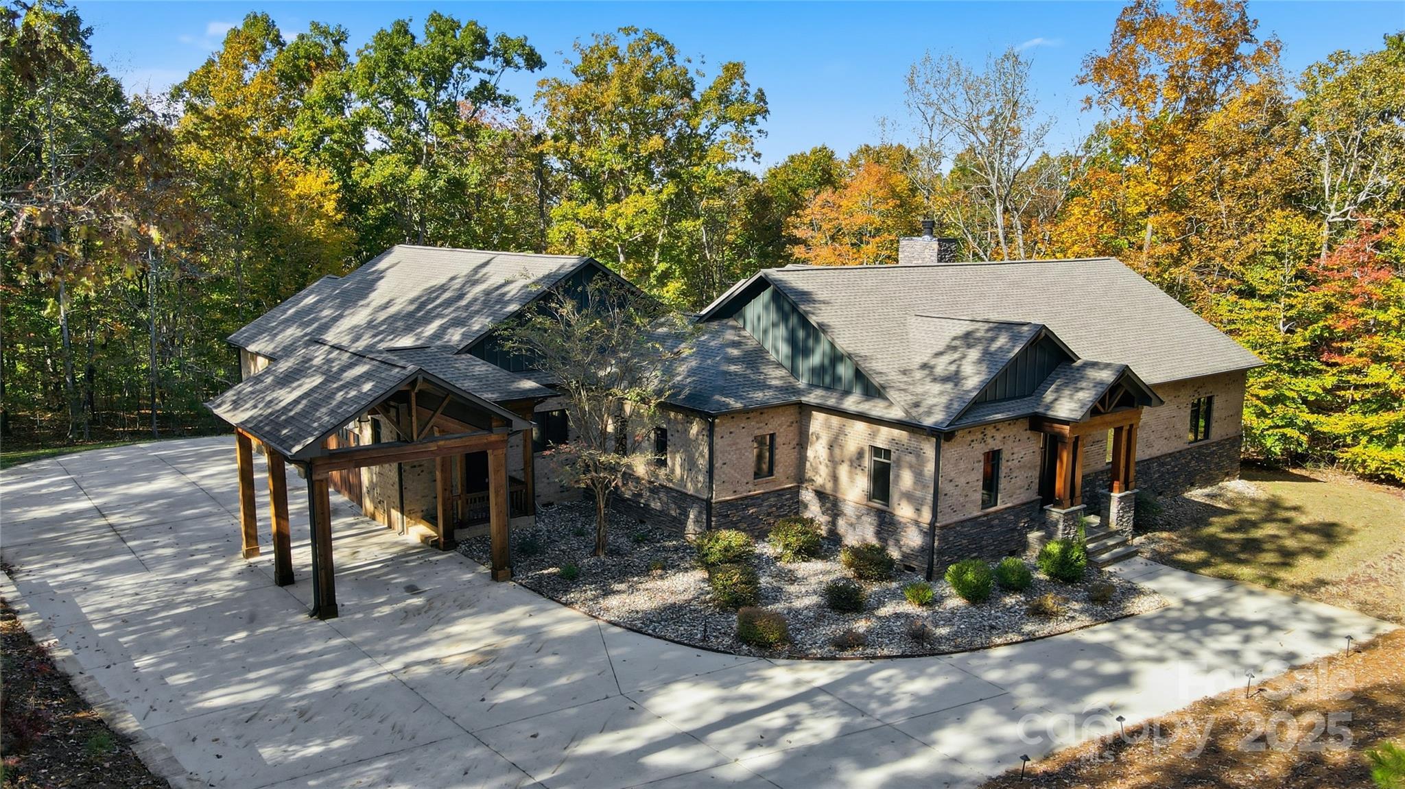 1421 Saratoga Woods Drive