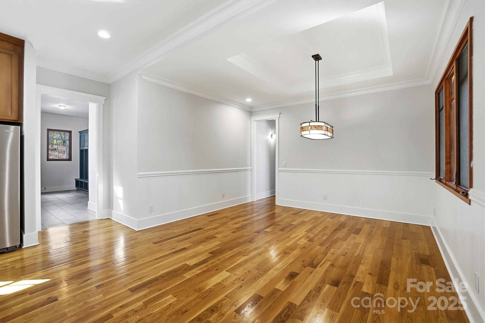 1421 Saratoga Woods Drive