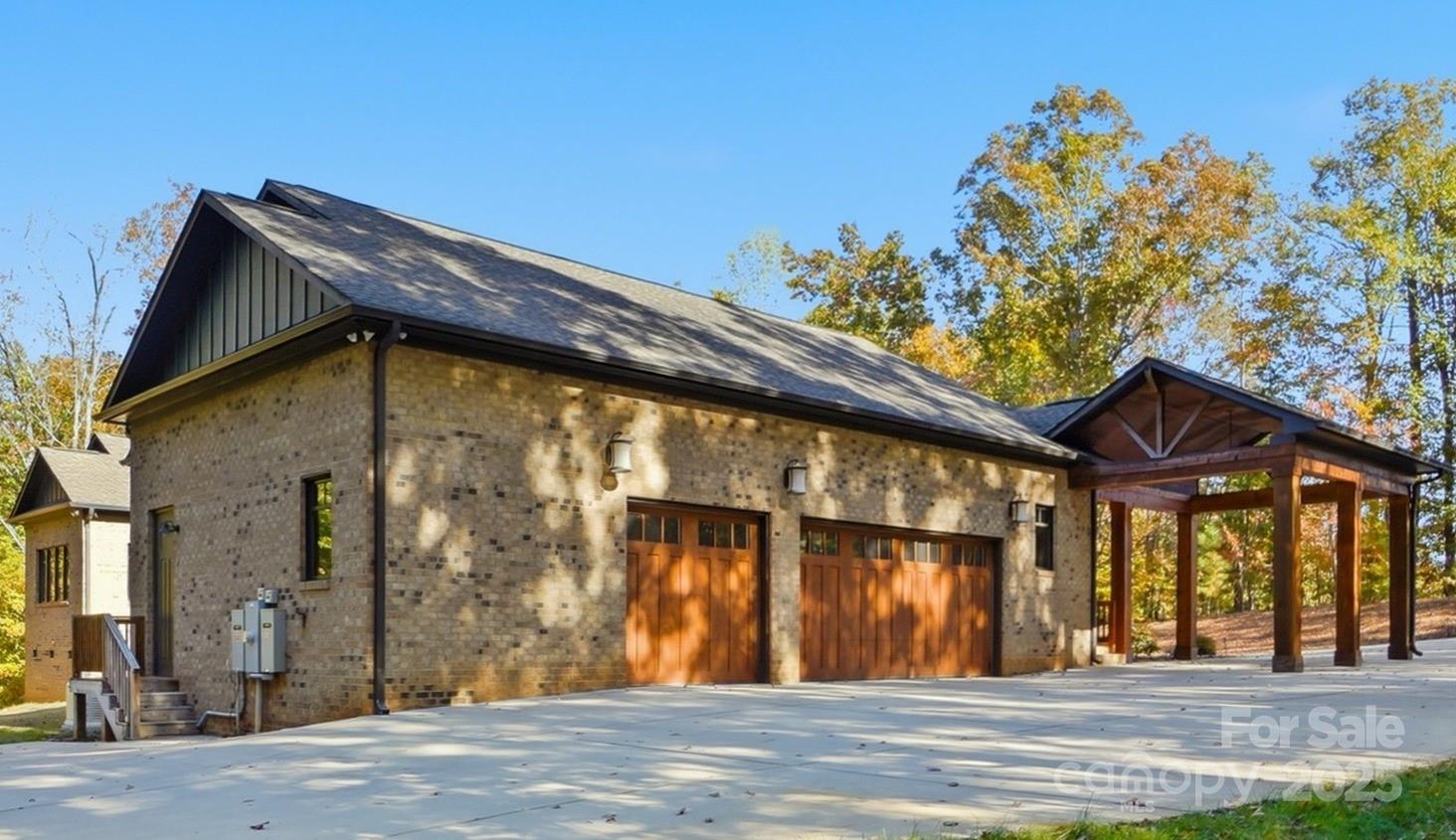 1421 Saratoga Woods Drive