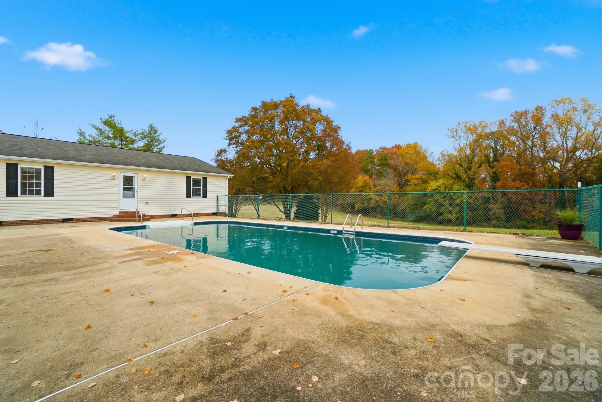 1404 Old Mill Road