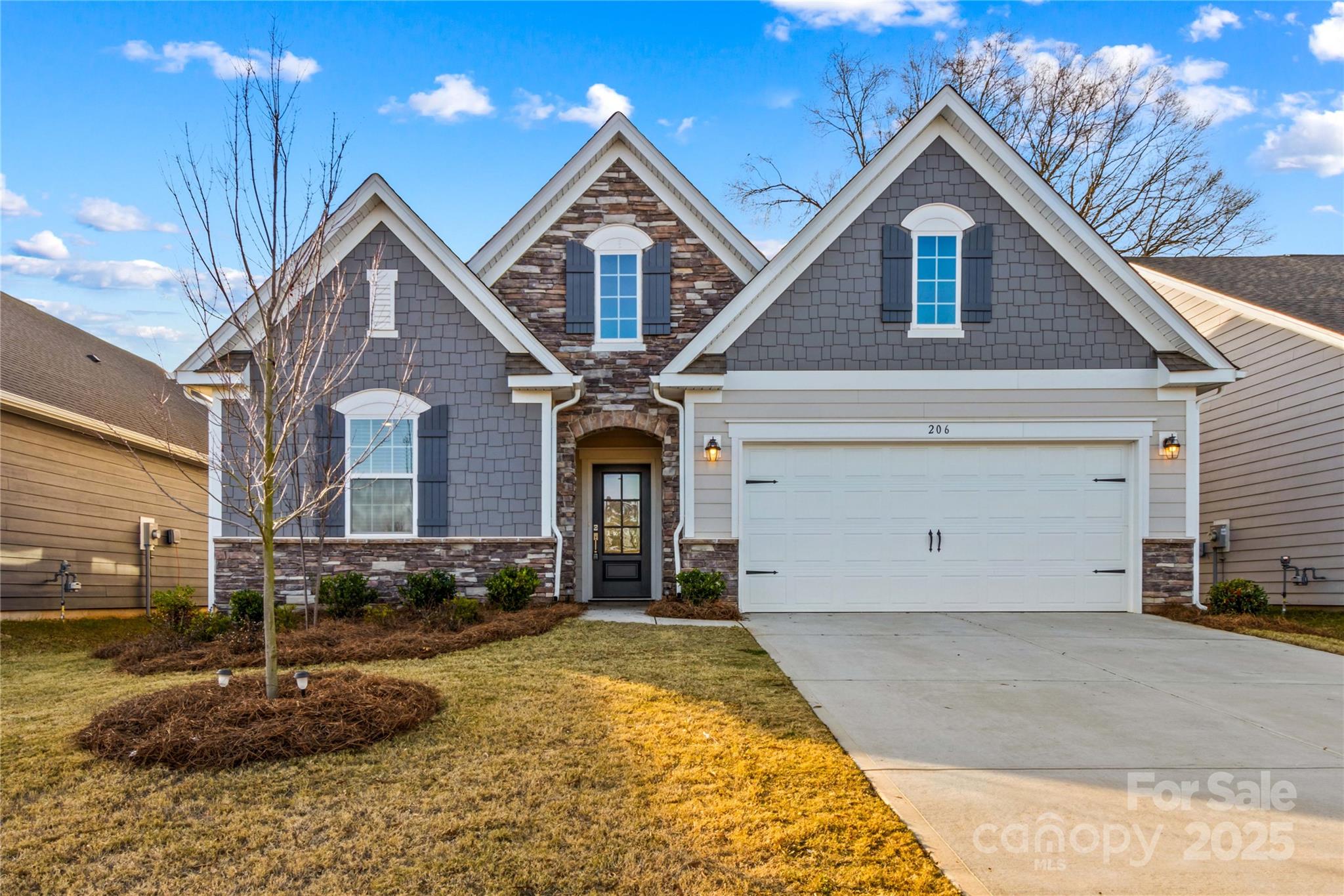 206 White Apple Way