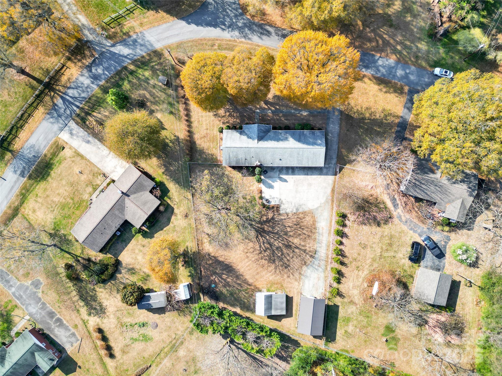 202 Fieldcrest Drive