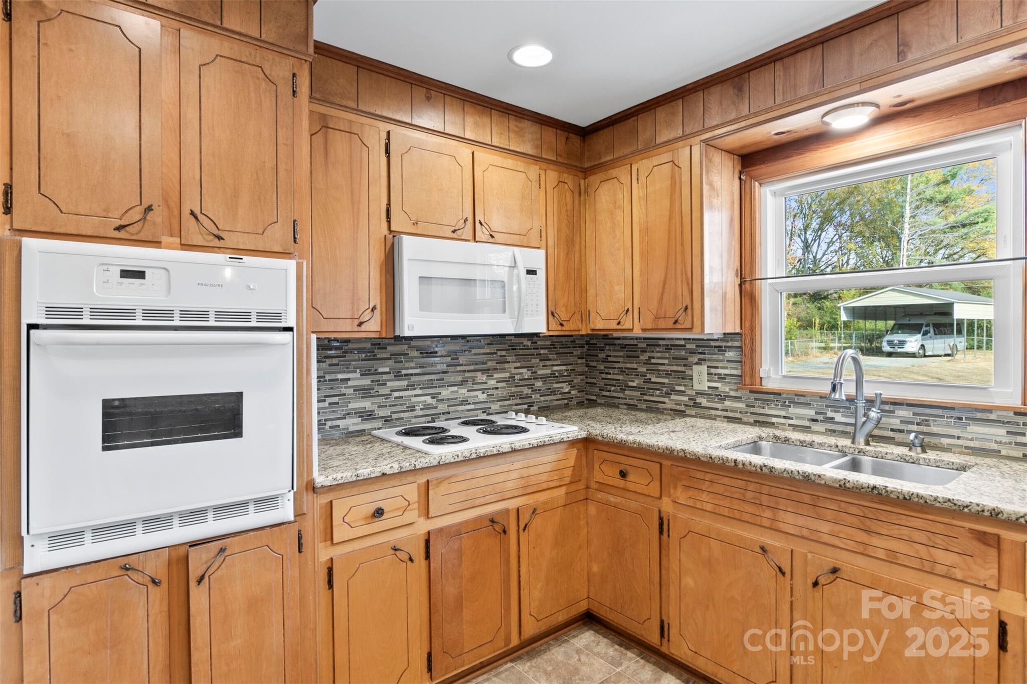202 Fieldcrest Drive