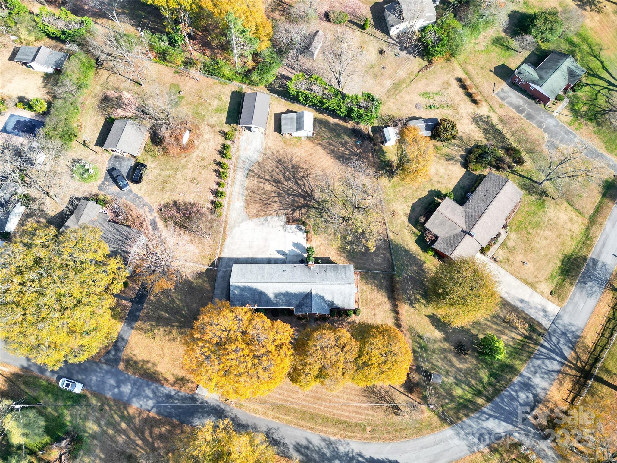 202 Fieldcrest Drive
