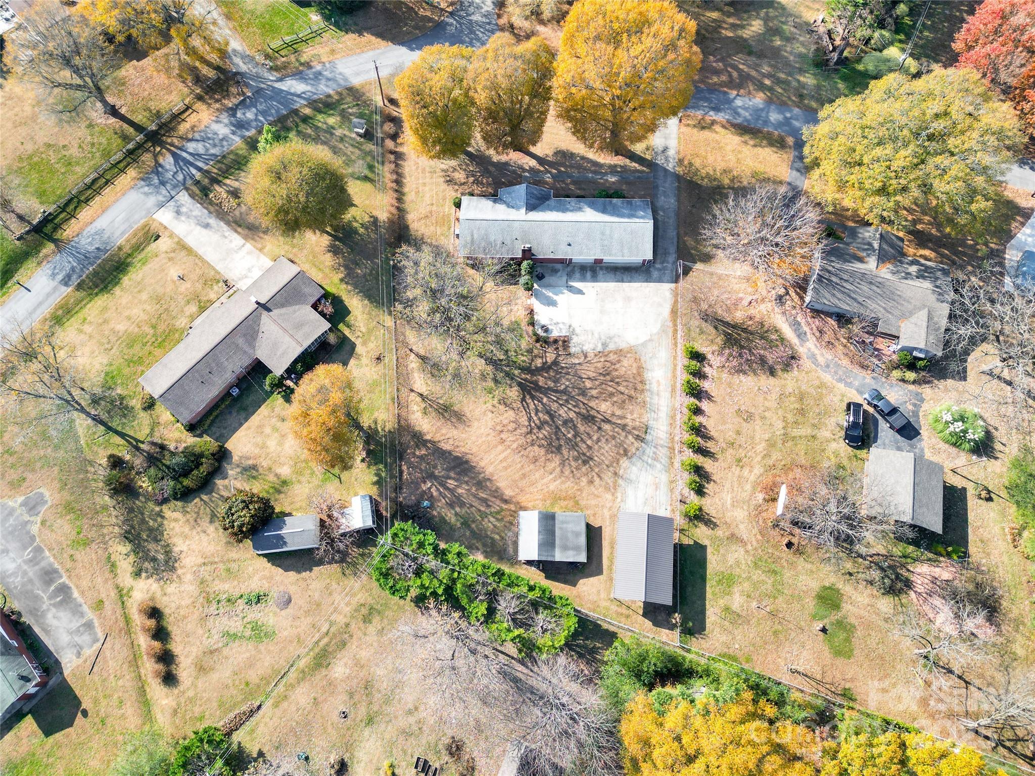 202 Fieldcrest Drive