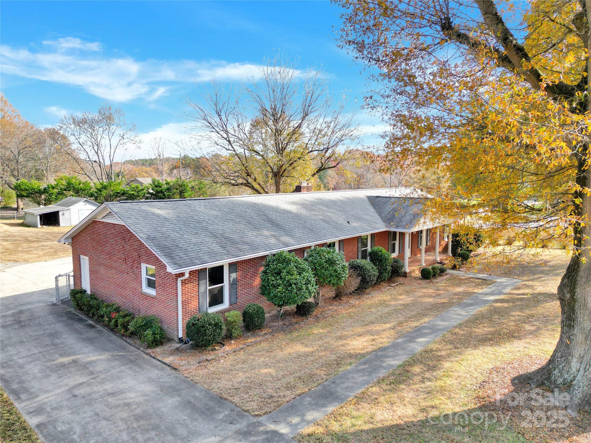 202 Fieldcrest Drive