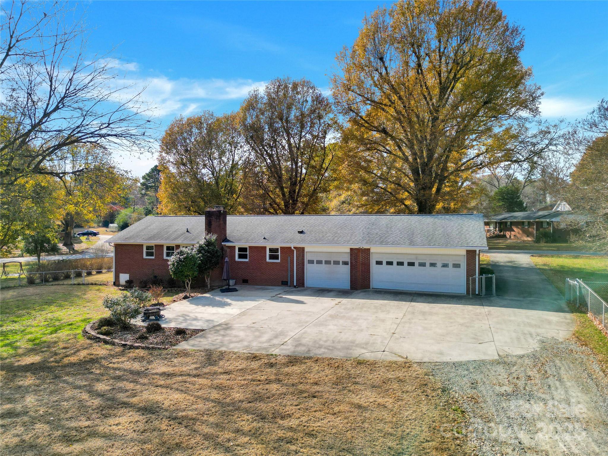 202 Fieldcrest Drive