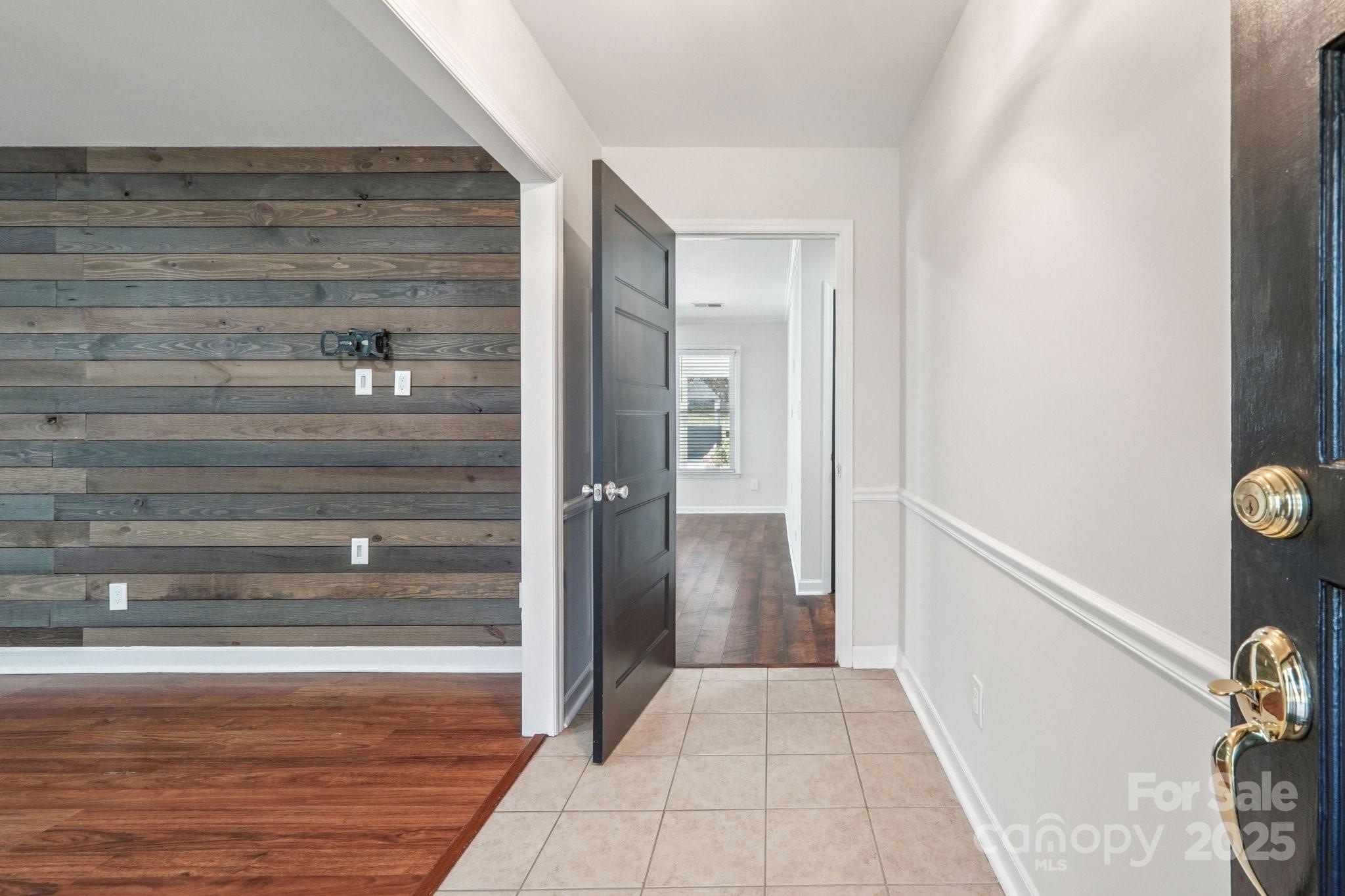 9401 Elvis Drive