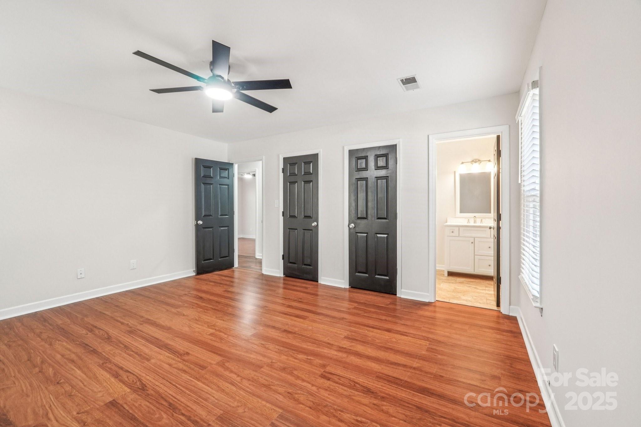 9401 Elvis Drive