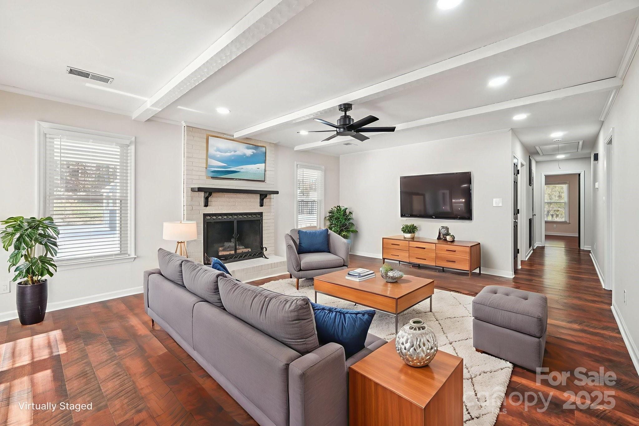 9401 Elvis Drive