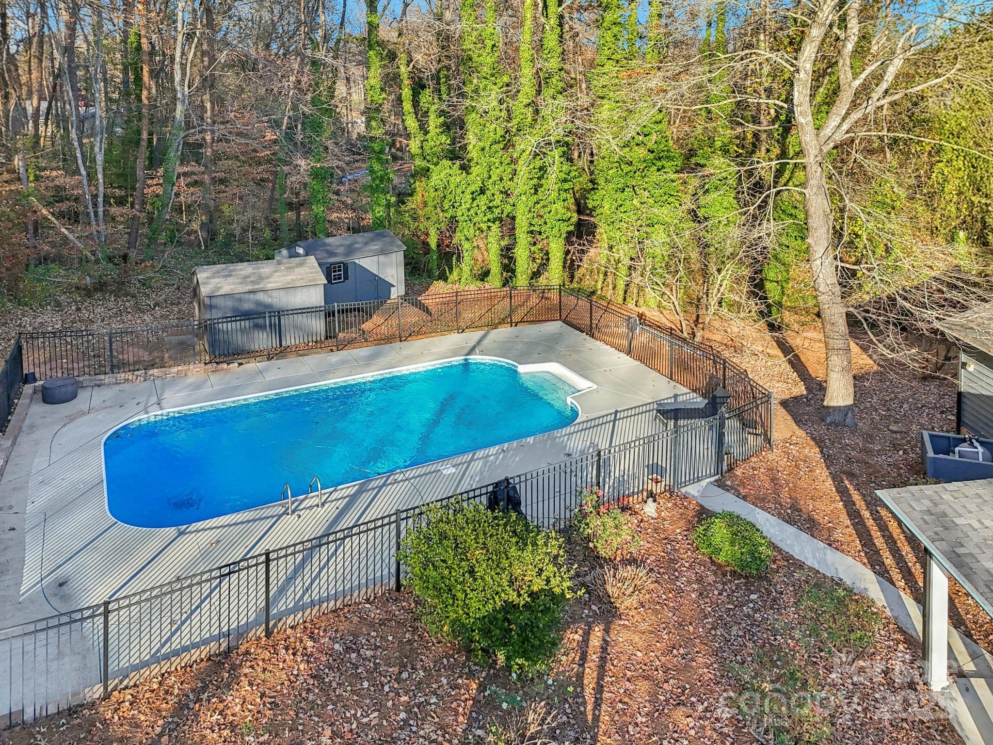 9401 Elvis Drive