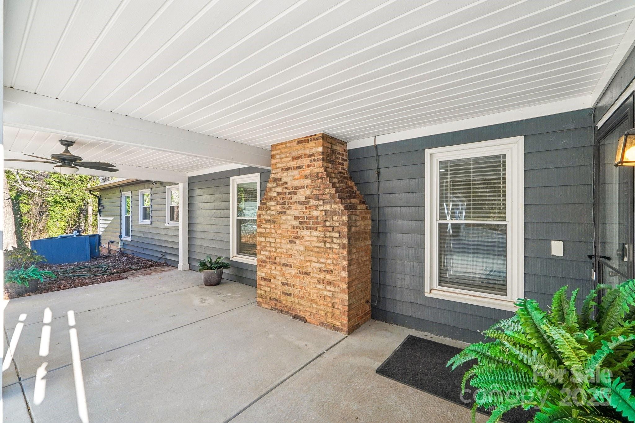 9401 Elvis Drive