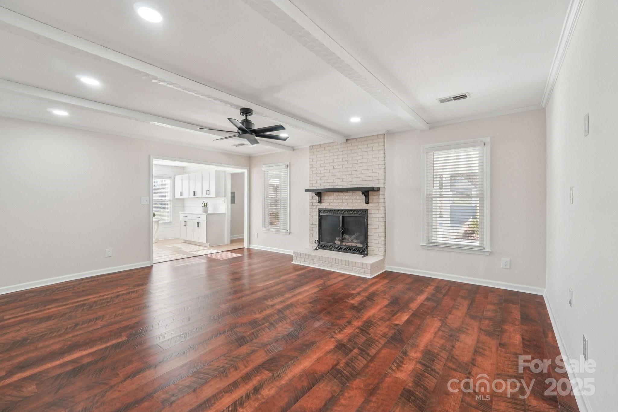 9401 Elvis Drive