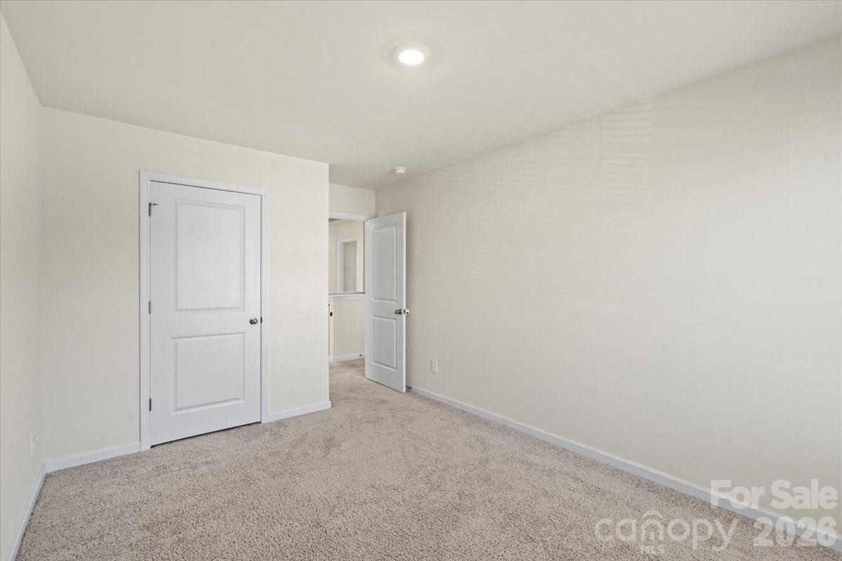 5043 Fandango Road