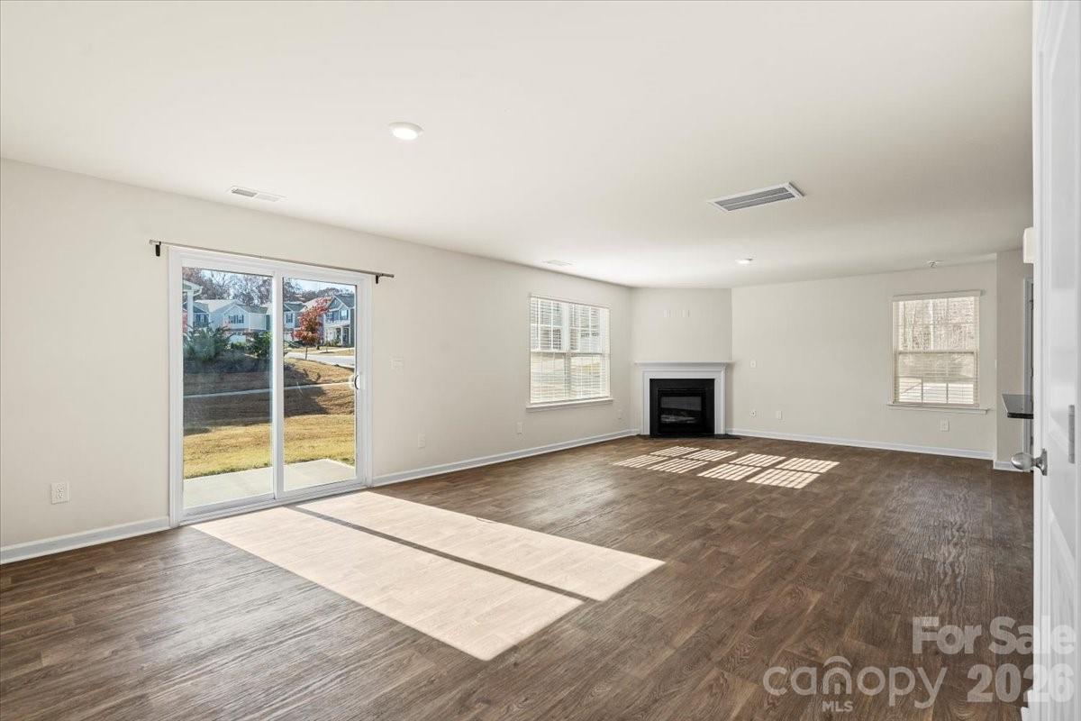 5043 Fandango Road