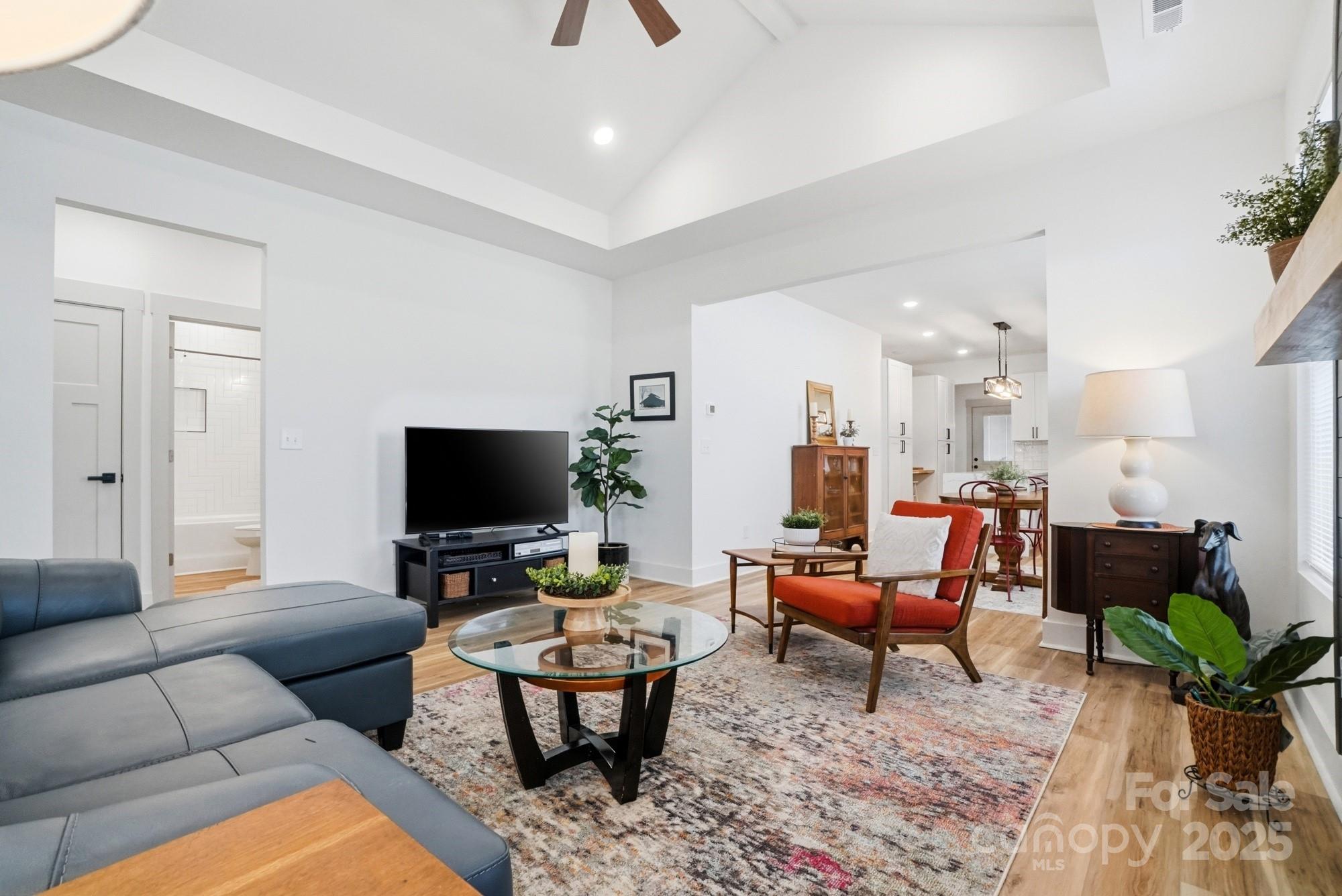 494 E 22nd Street