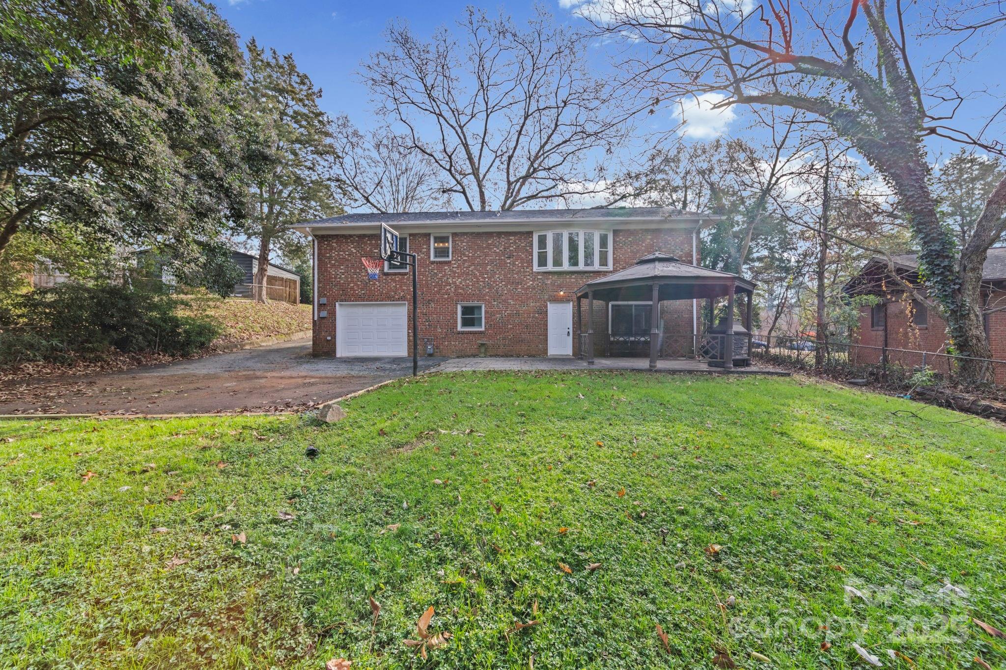 6514 Highwood Place