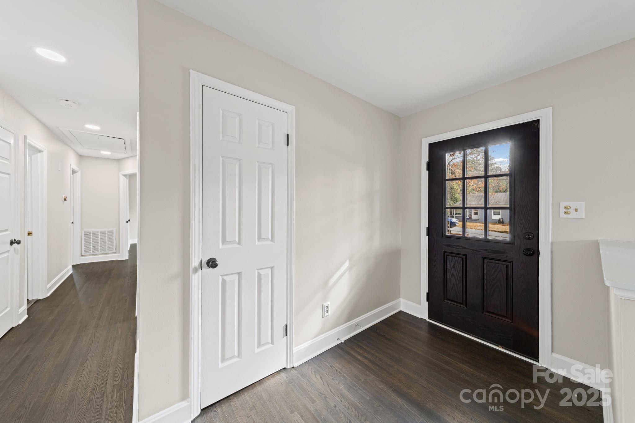 6514 Highwood Place
