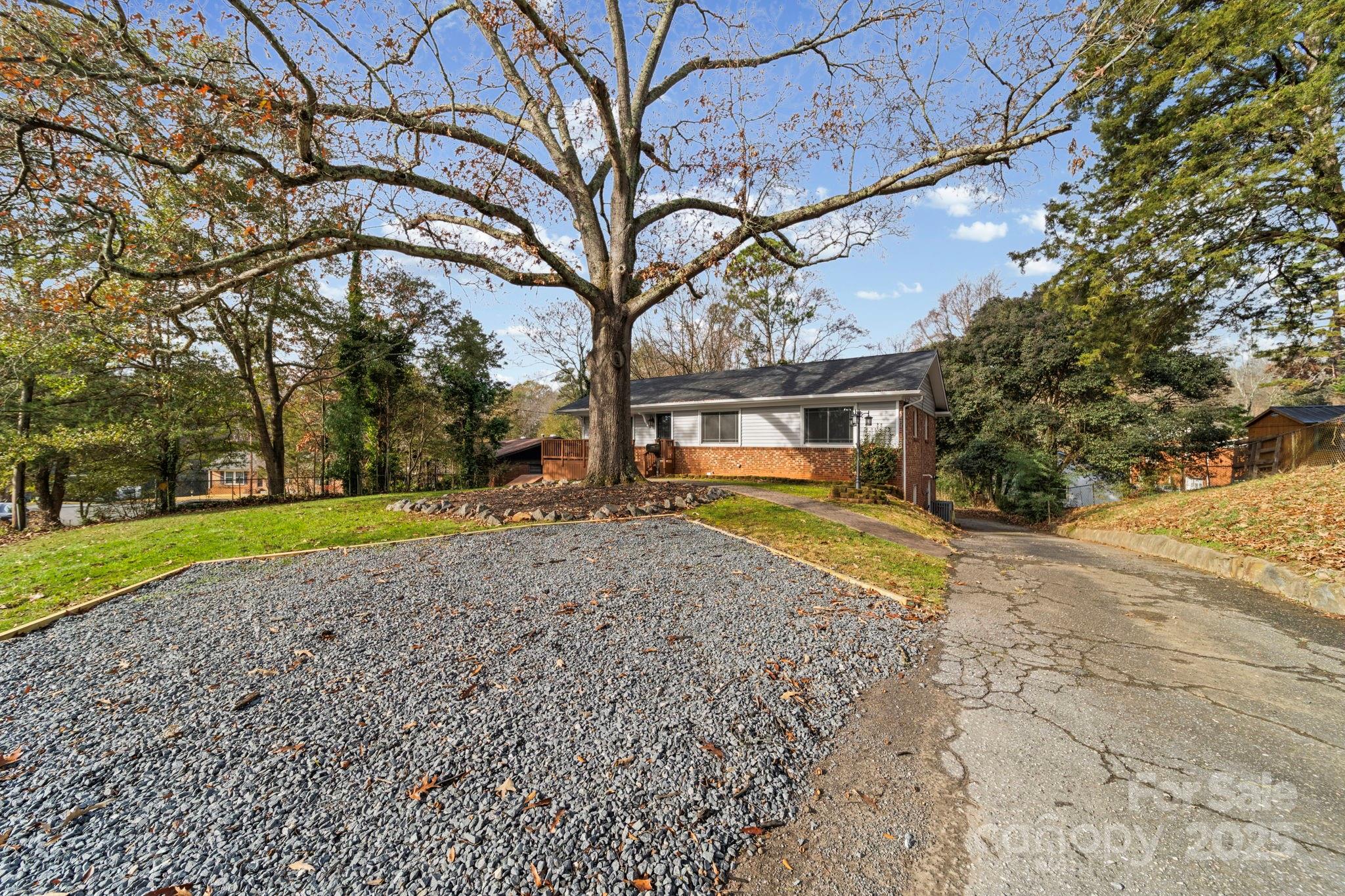 6514 Highwood Place