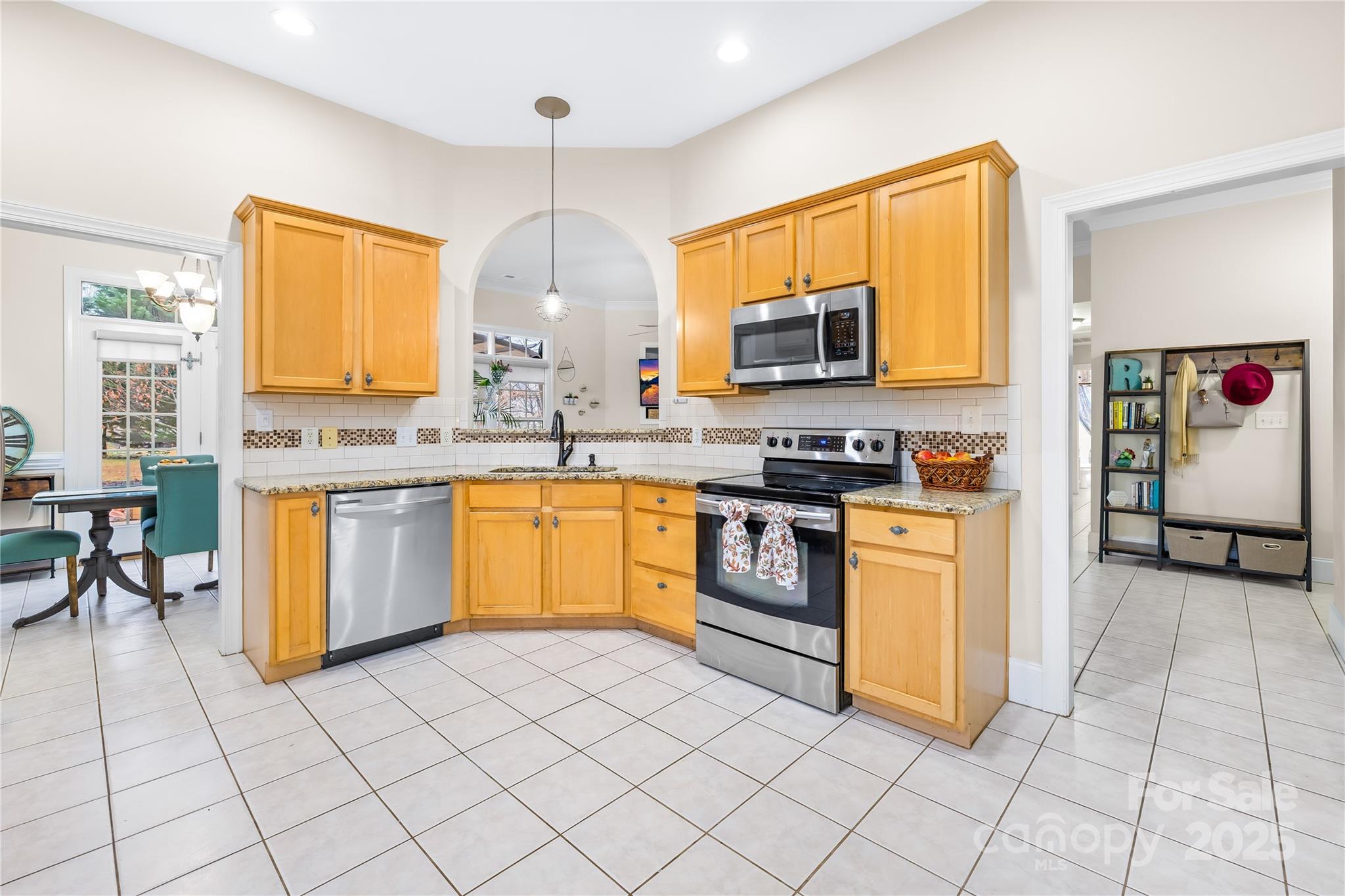 115 Springlake Drive