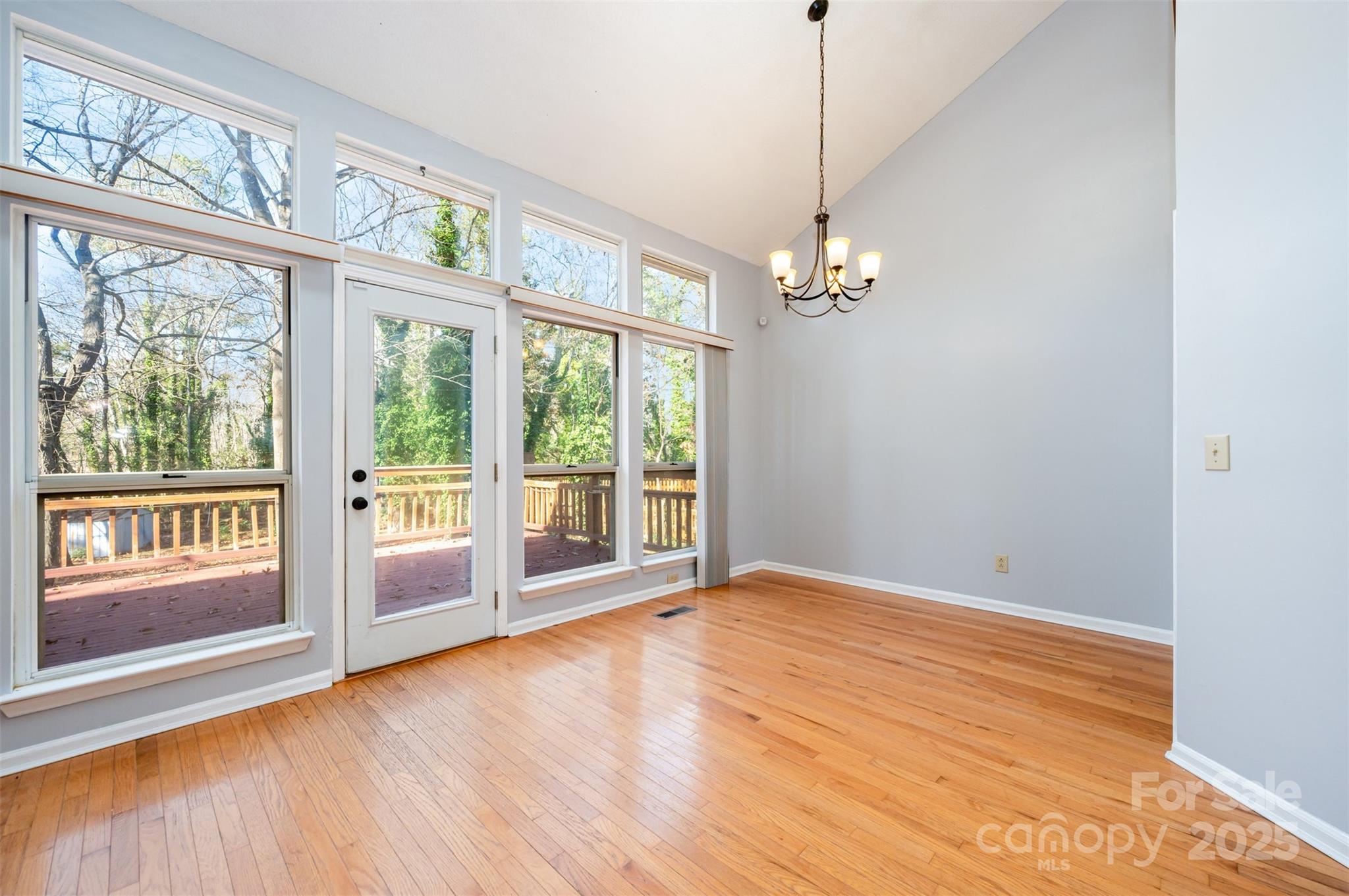 10925 Lassen Court