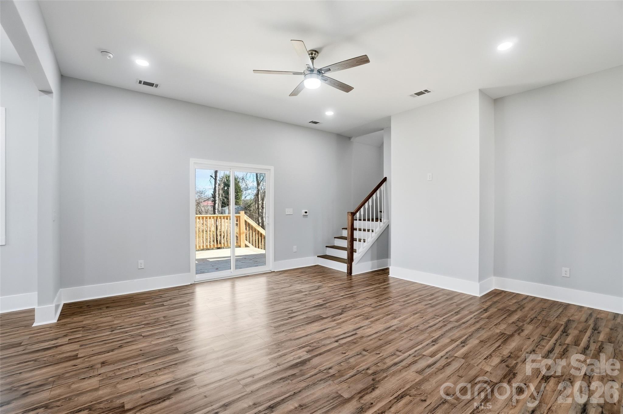 9067 Mccray Farms Drive