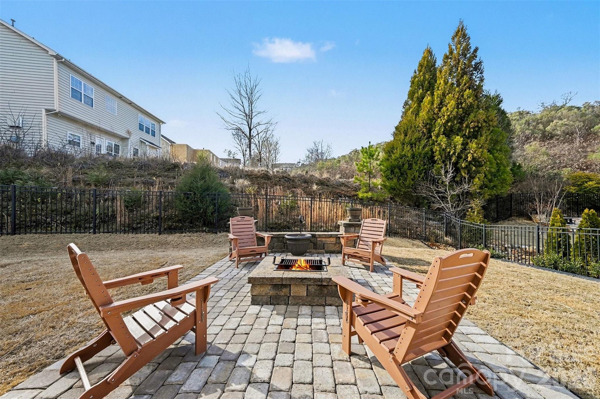 1229 Gold Rush Court