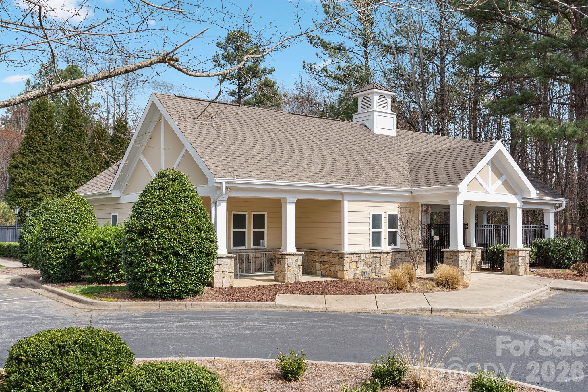 2404 Island Lake Drive