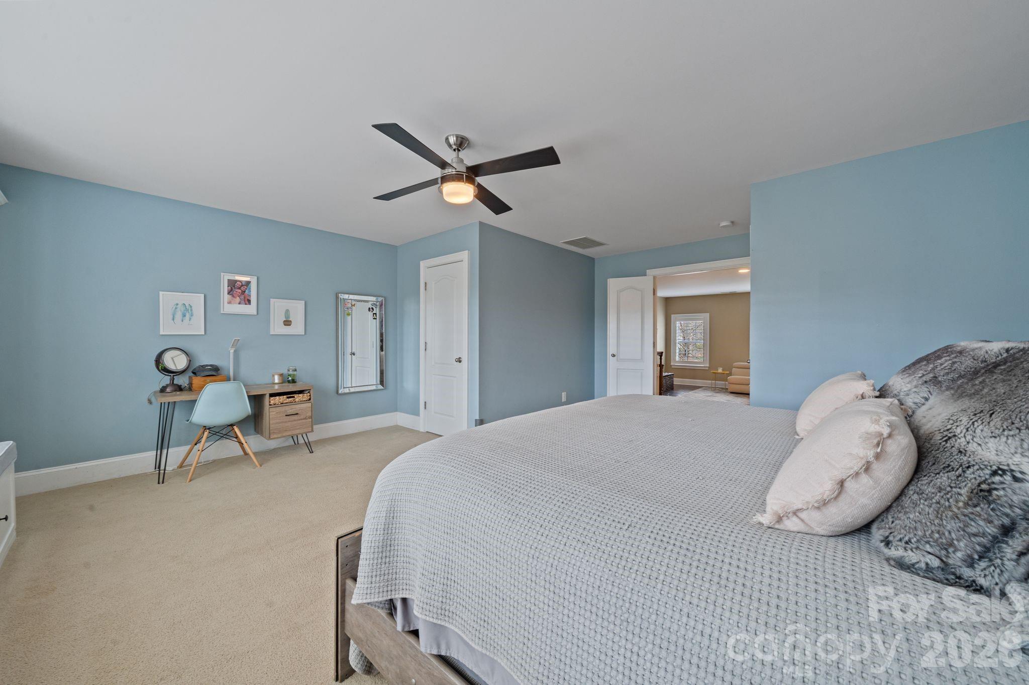 2404 Island Lake Drive