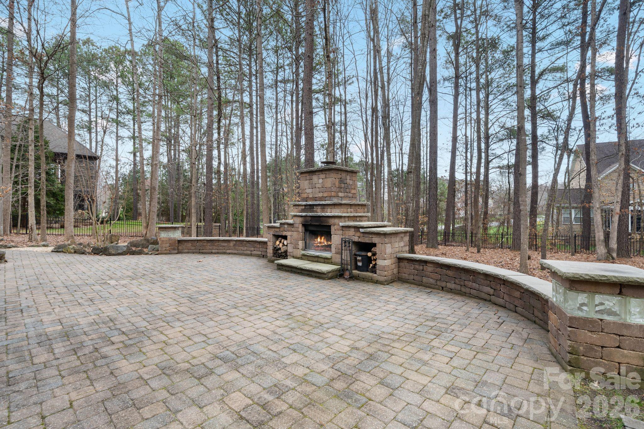 2404 Island Lake Drive