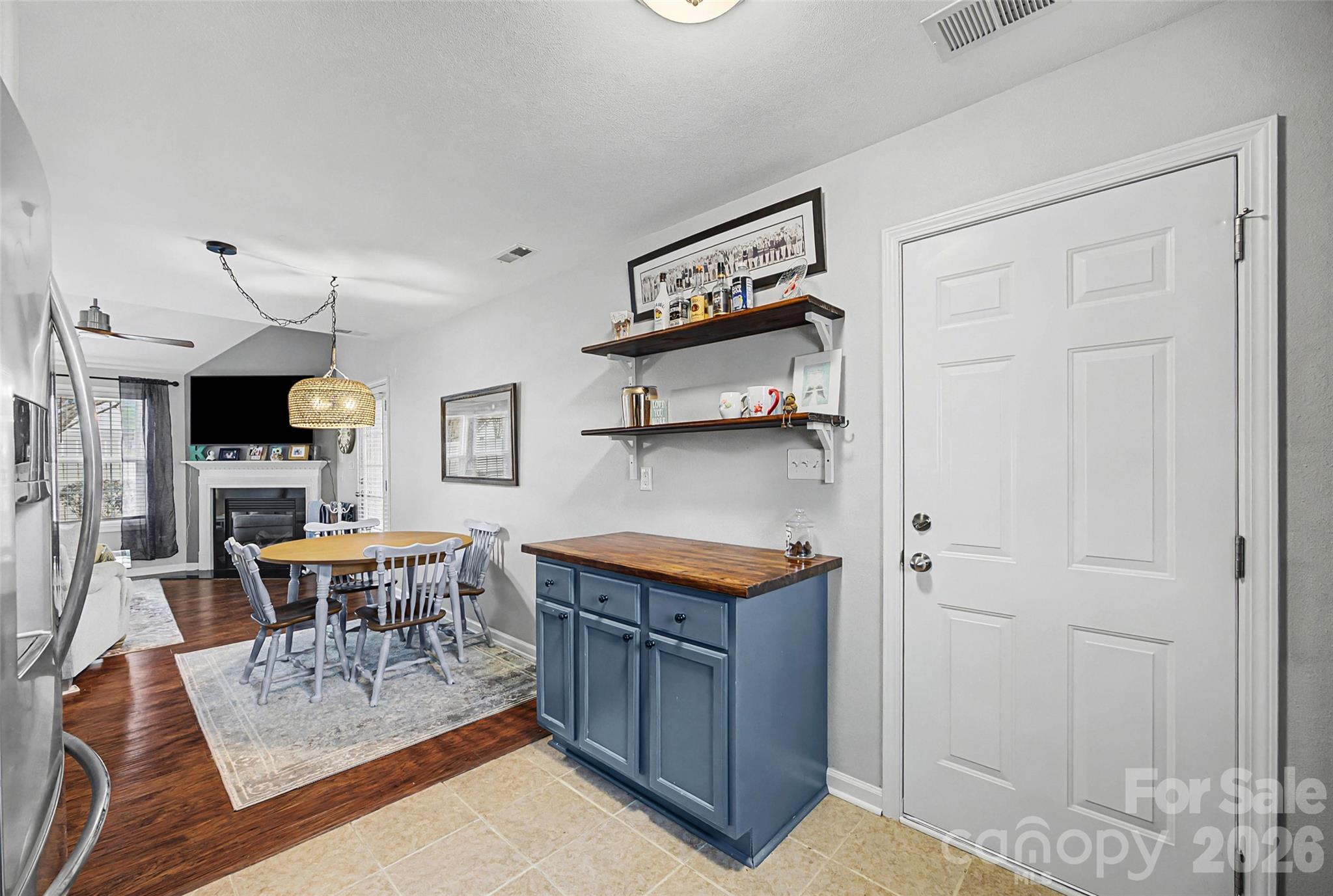 4913 Salera Lane