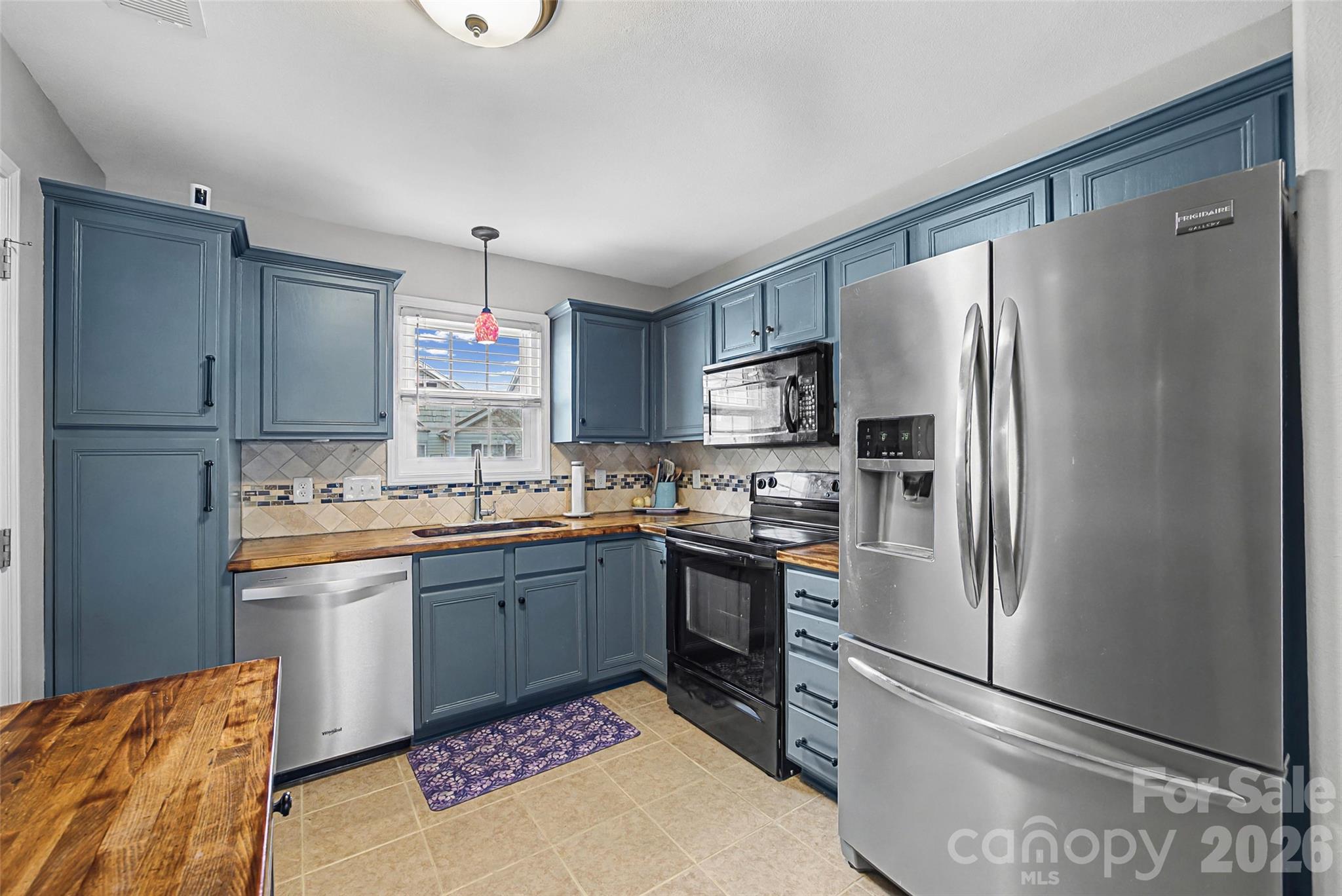 4913 Salera Lane