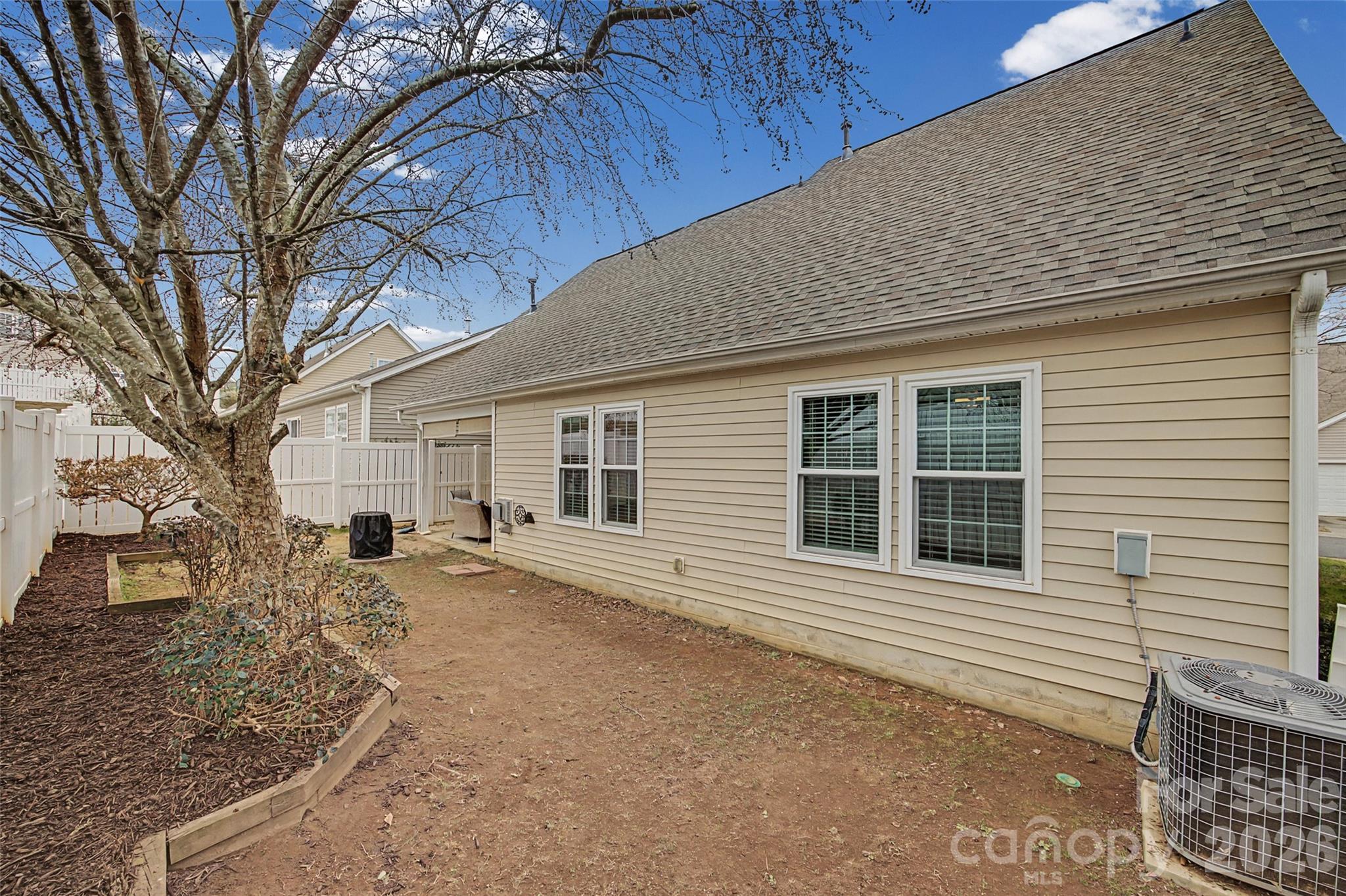 4913 Salera Lane