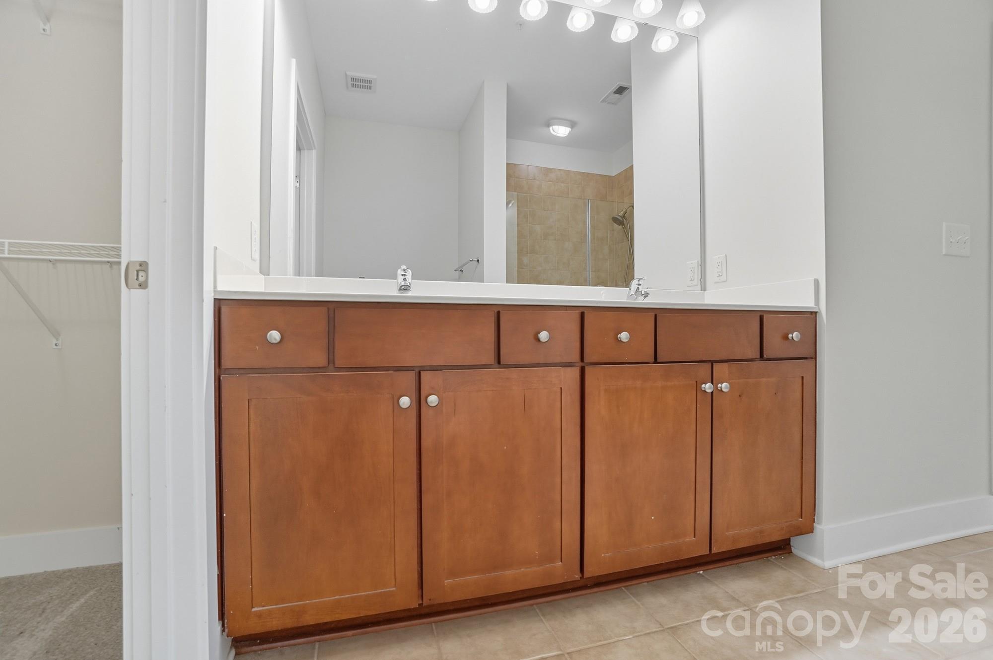 630 Calvert Street Unit: 306