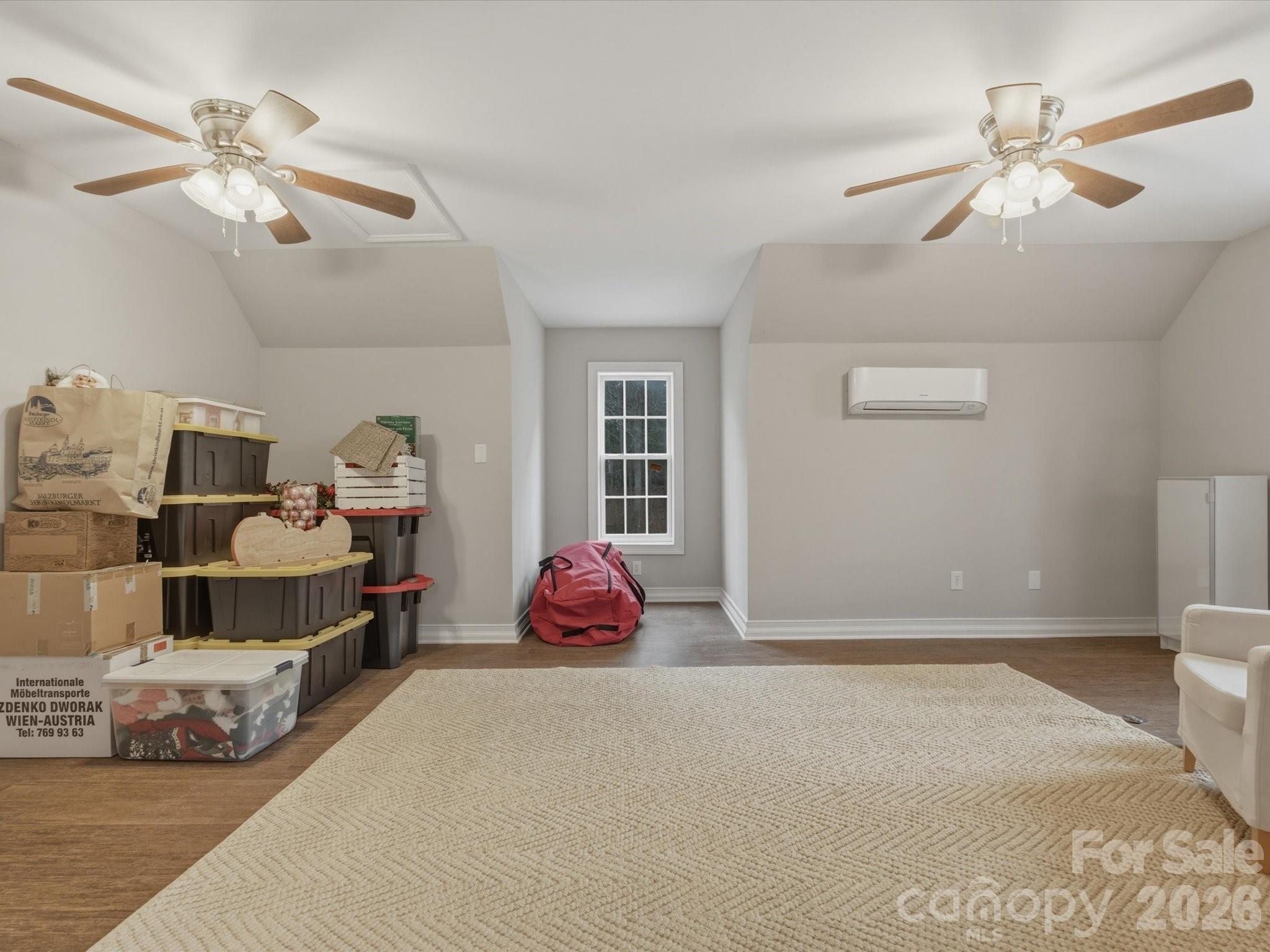 6822 Loblolly Circle